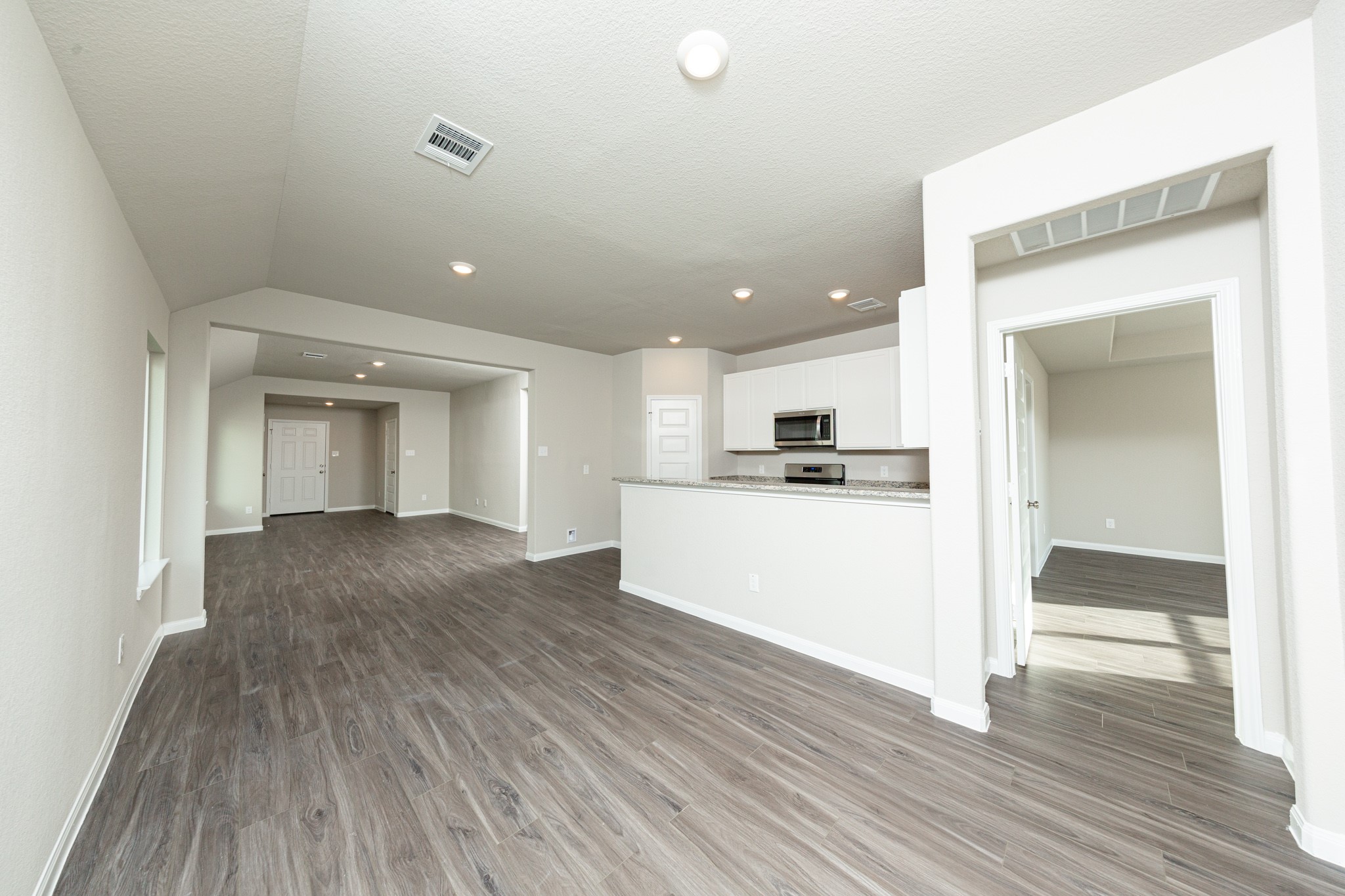 2512 Hawks Eye Drive Property Photo 7