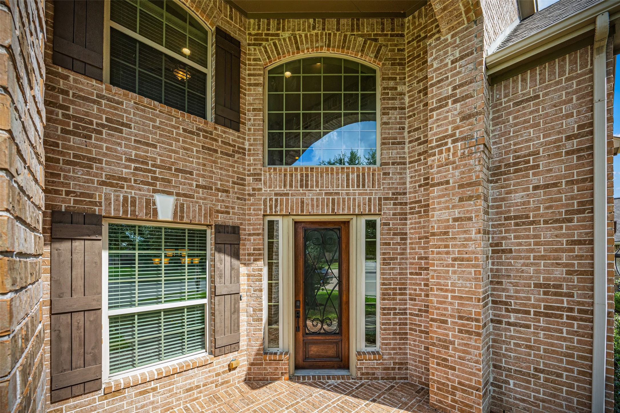 2885 Mystic Ridge Court Property Photo 3