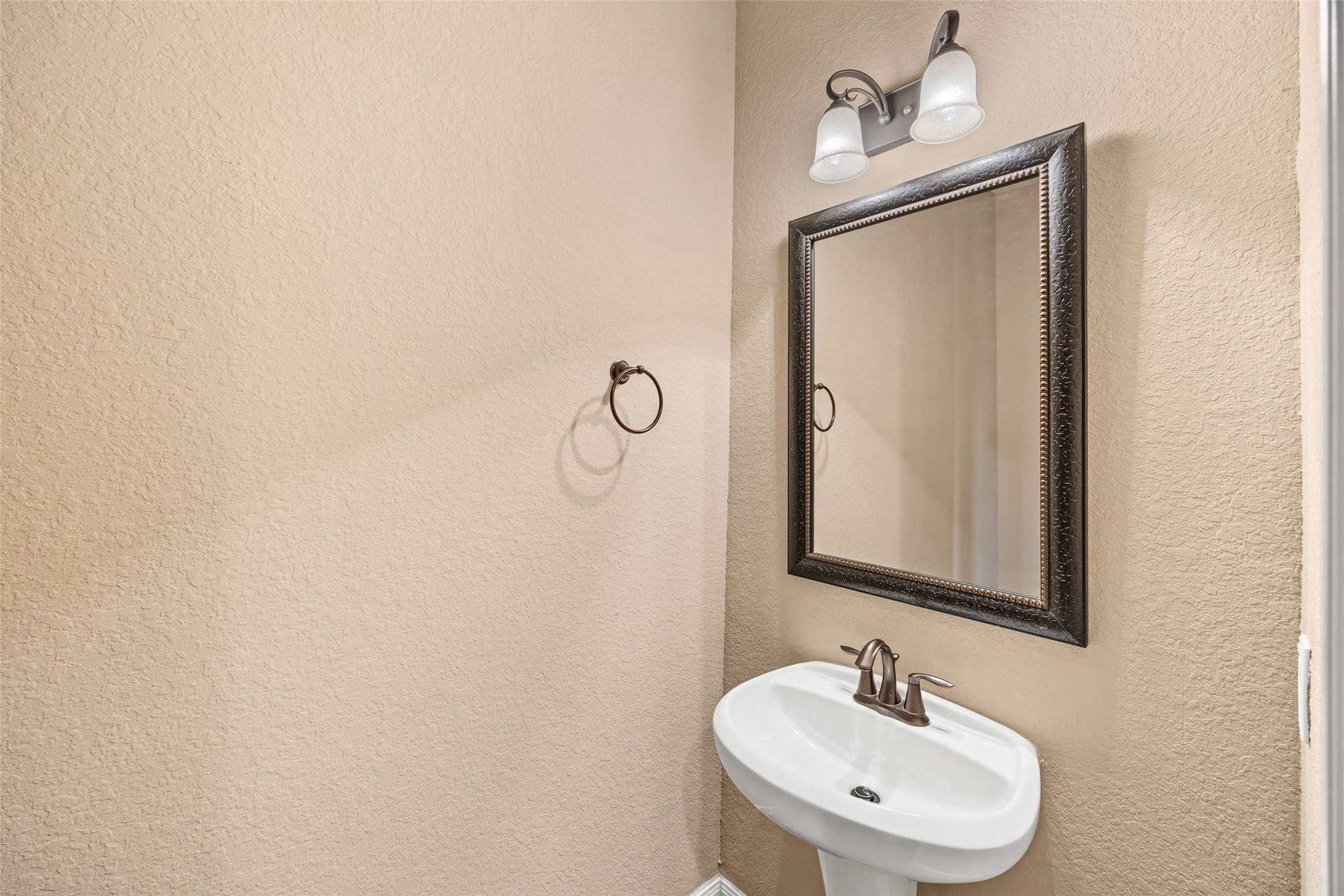 2885 Mystic Ridge Court Property Photo 8