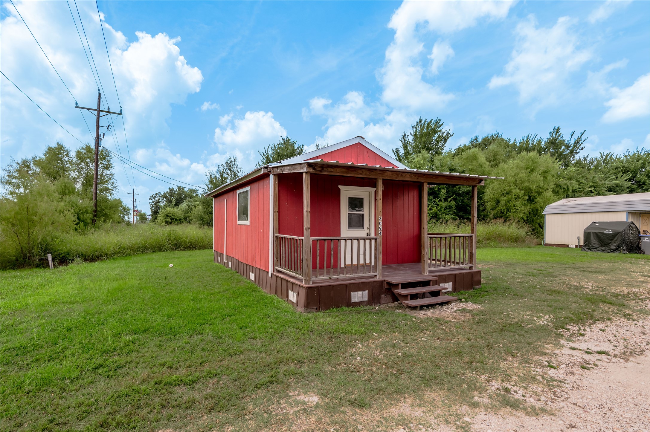 2094 S Robb Street Property Photo 2