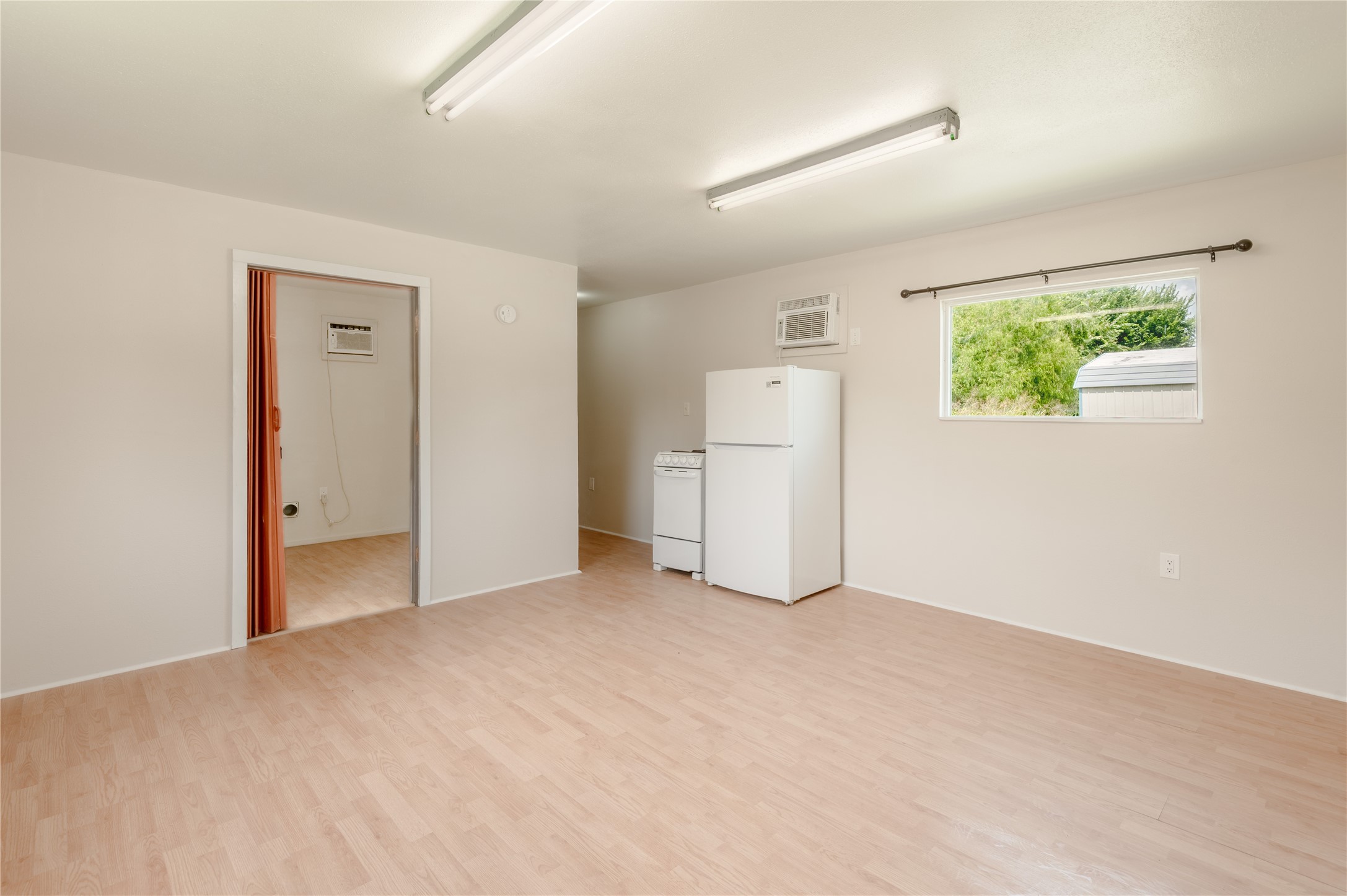 2094 S Robb Street Property Photo 7