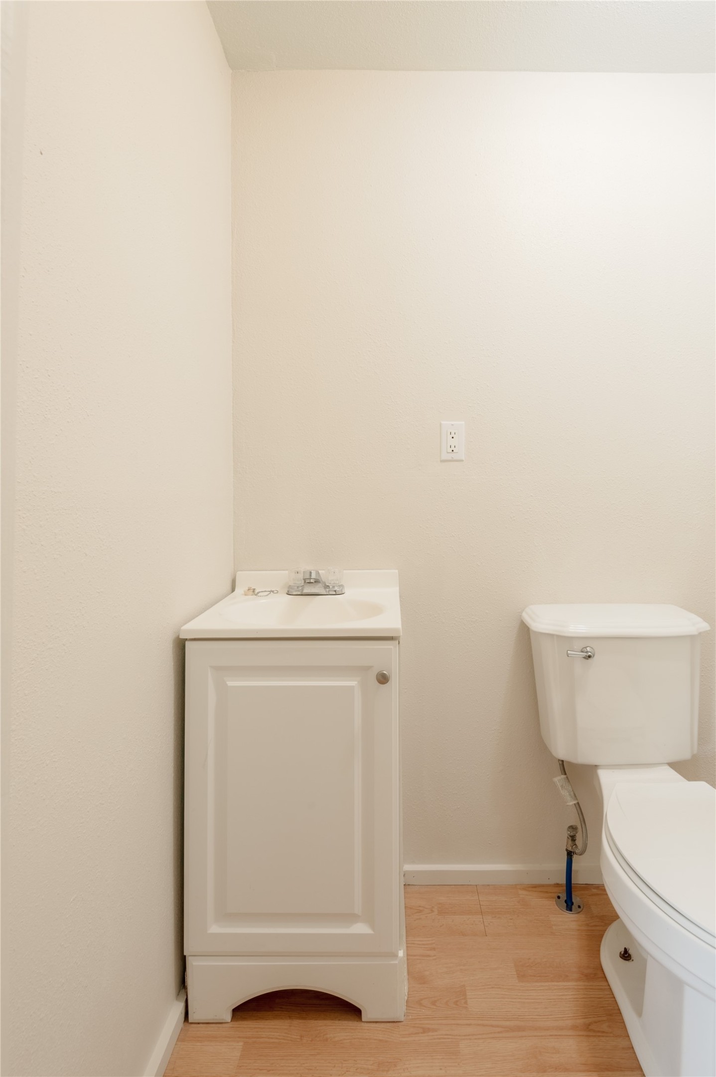 2094 S Robb Street Property Photo 16