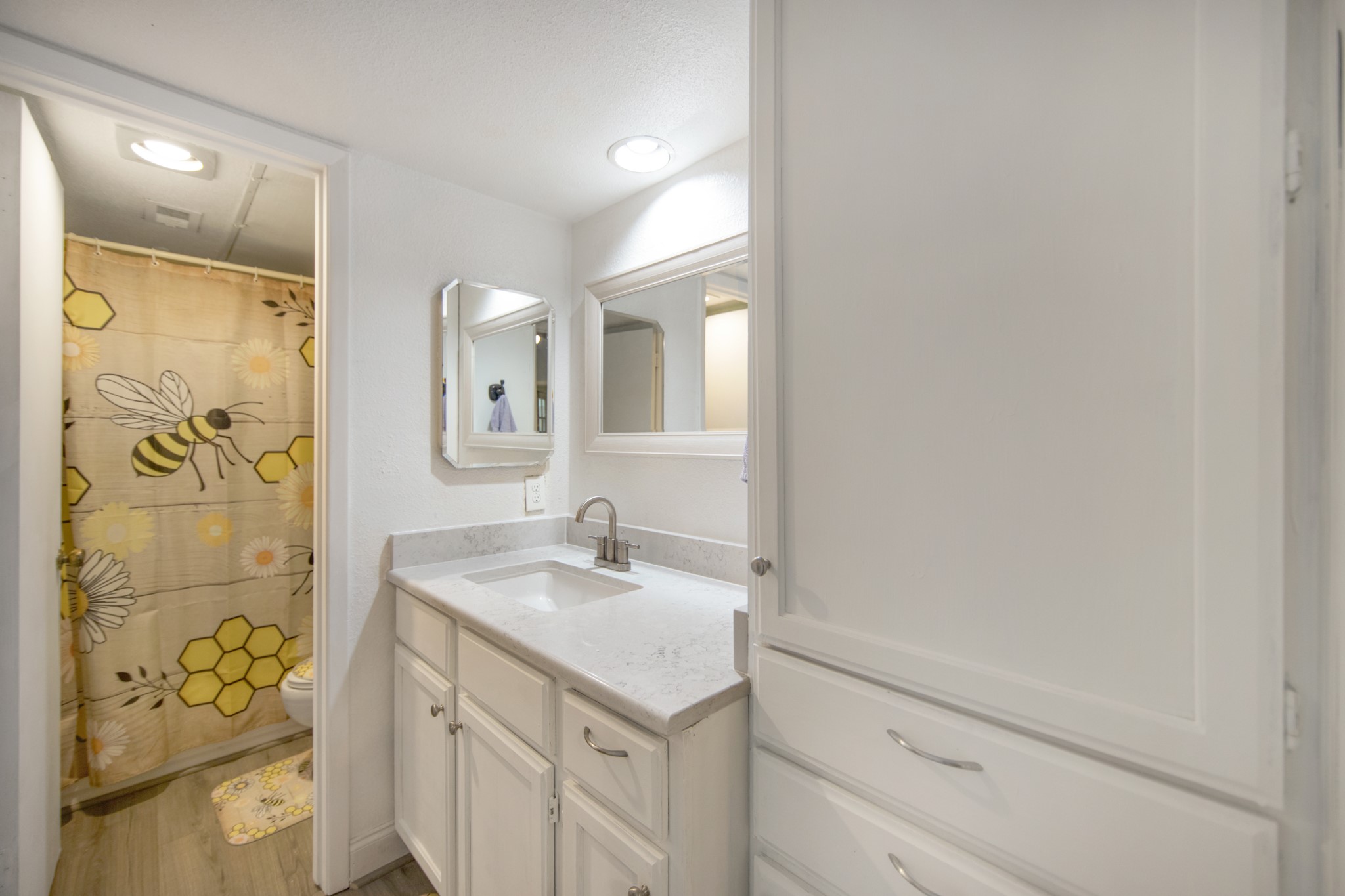 10811 Richmond Avenue 11 Property Photo 11