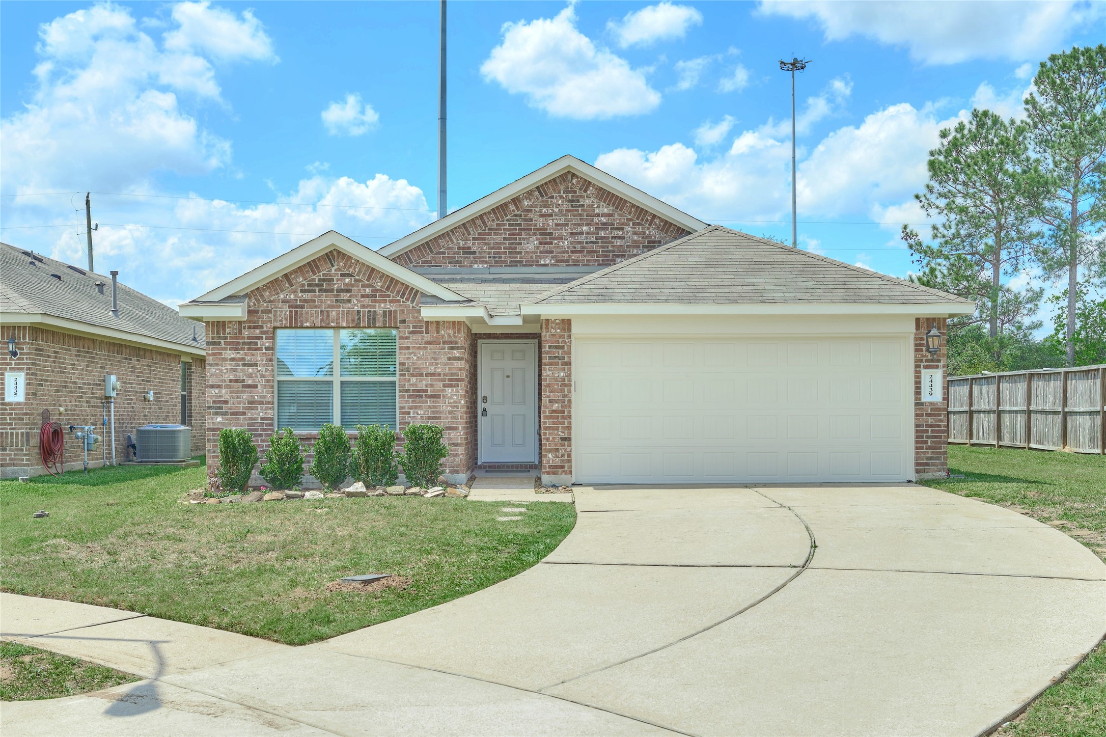 24439 Raindrop Poppy Drive Property Photo 1