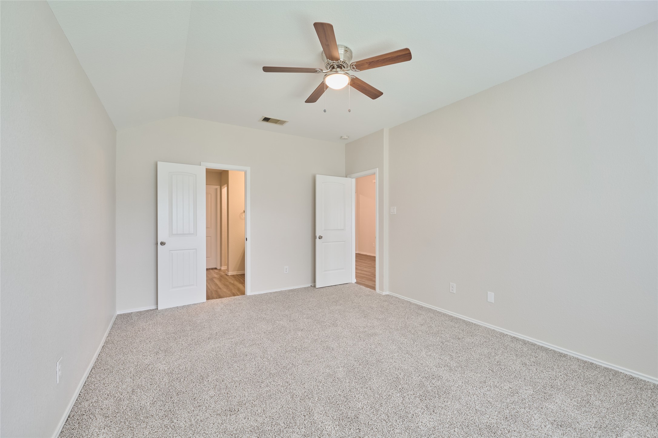 24439 Raindrop Poppy Drive Property Photo 12
