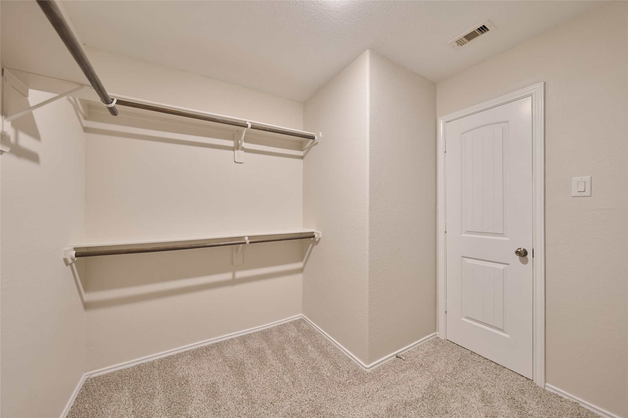 24439 Raindrop Poppy Drive Property Photo 15