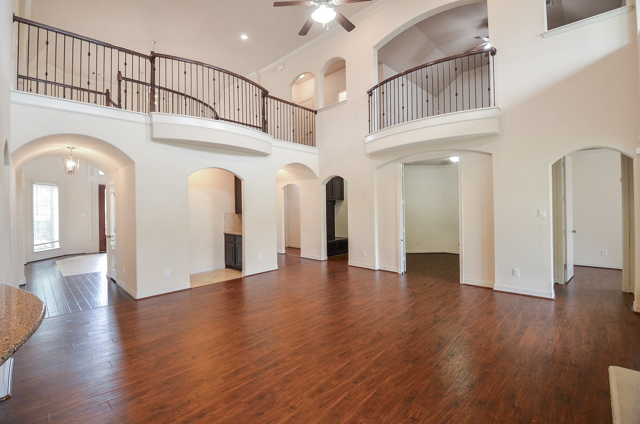23610 Esperia Street Property Photo 7