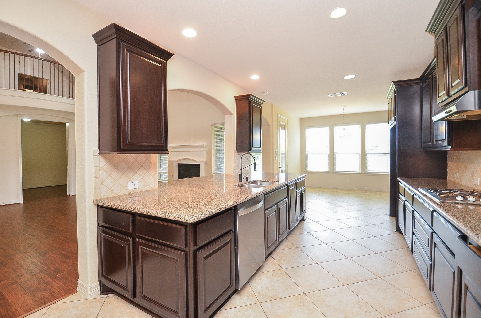 23610 Esperia Street Property Photo 10
