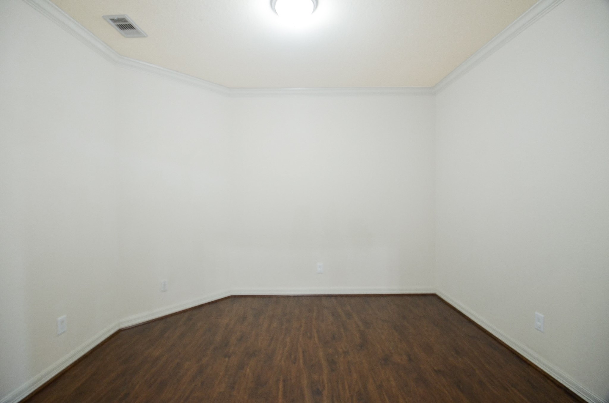 23610 Esperia Street Property Photo 22