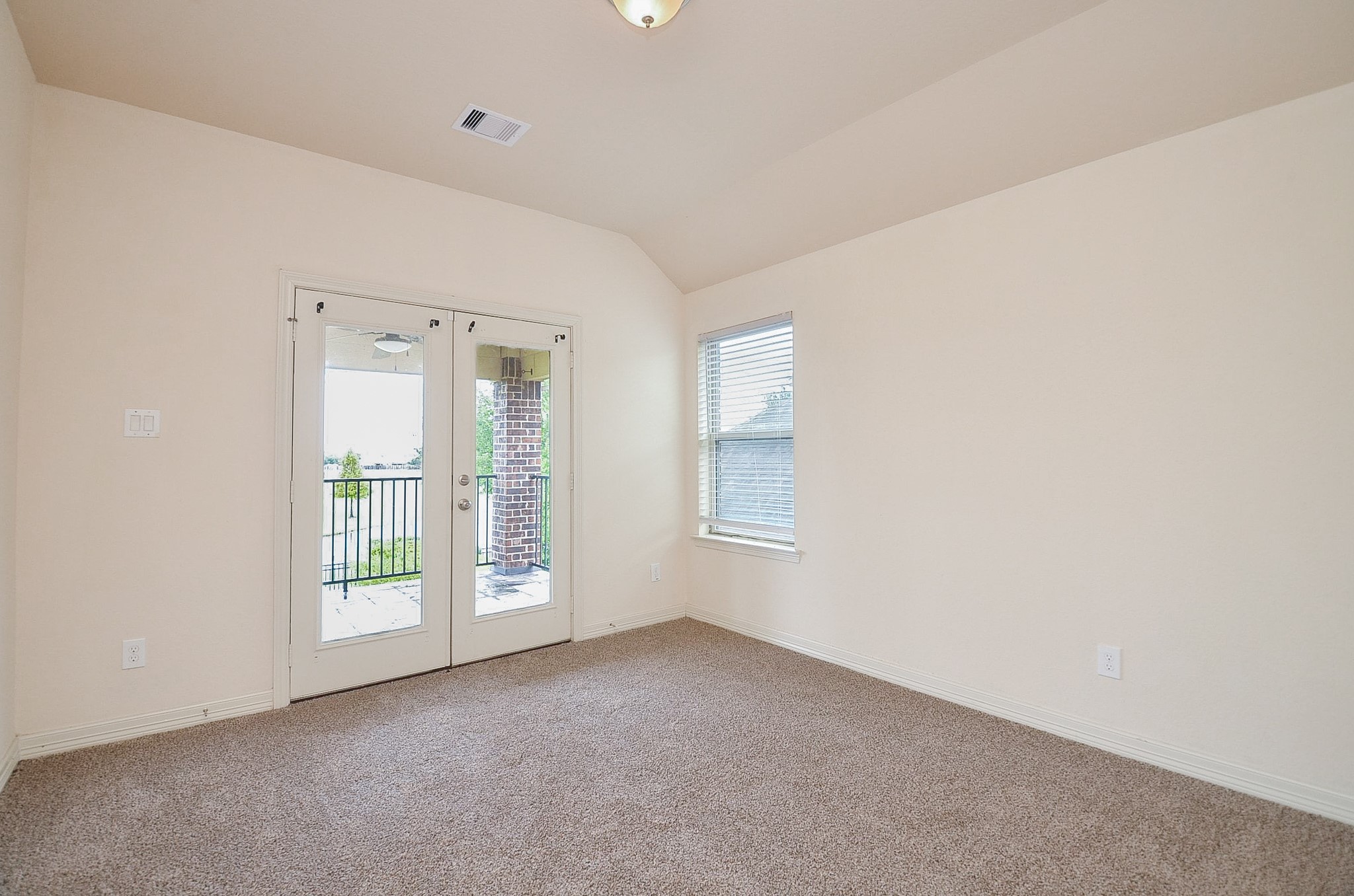 23610 Esperia Street Property Photo 26