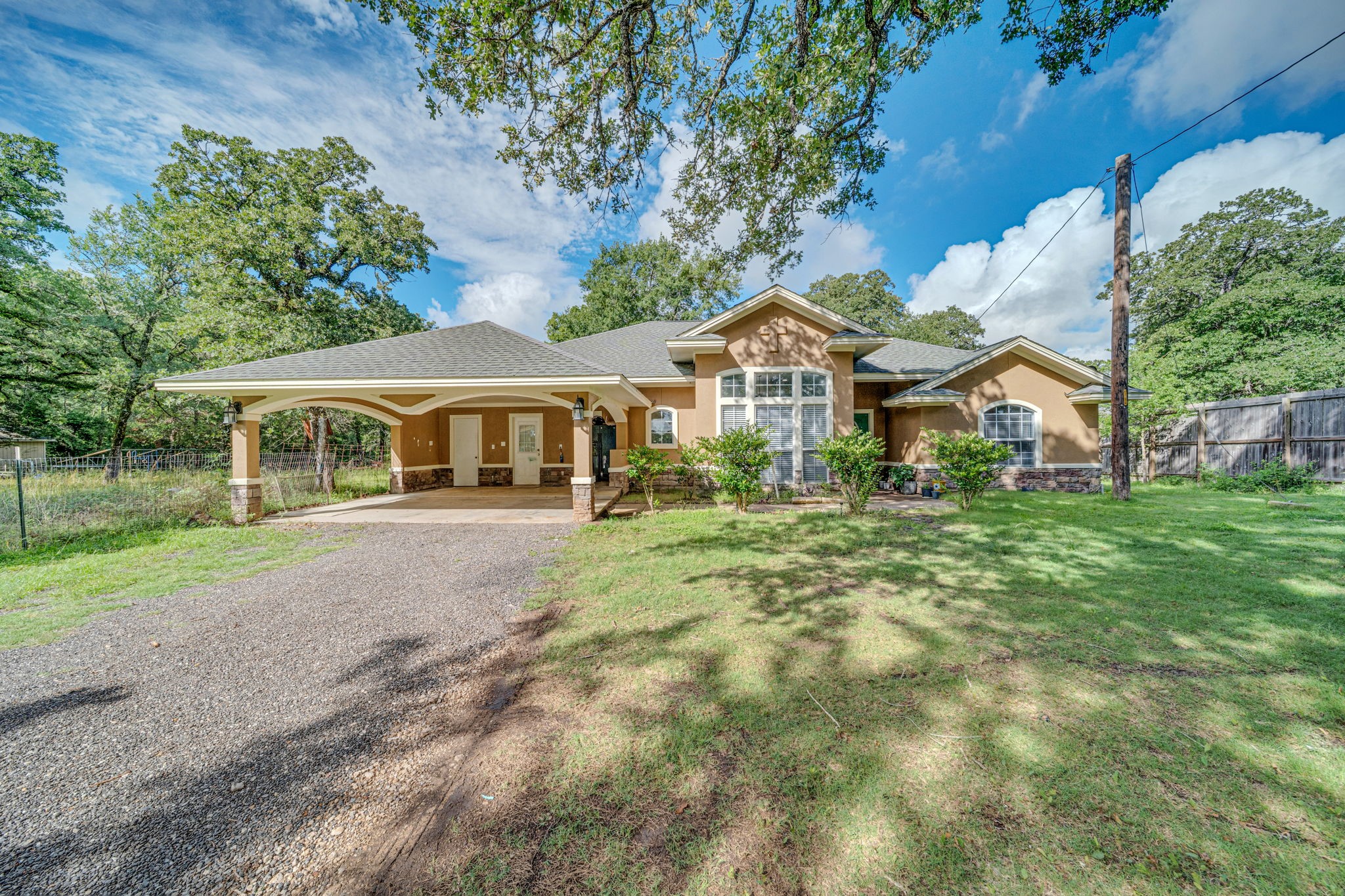 8048 Fm 2039 Property Photo 1