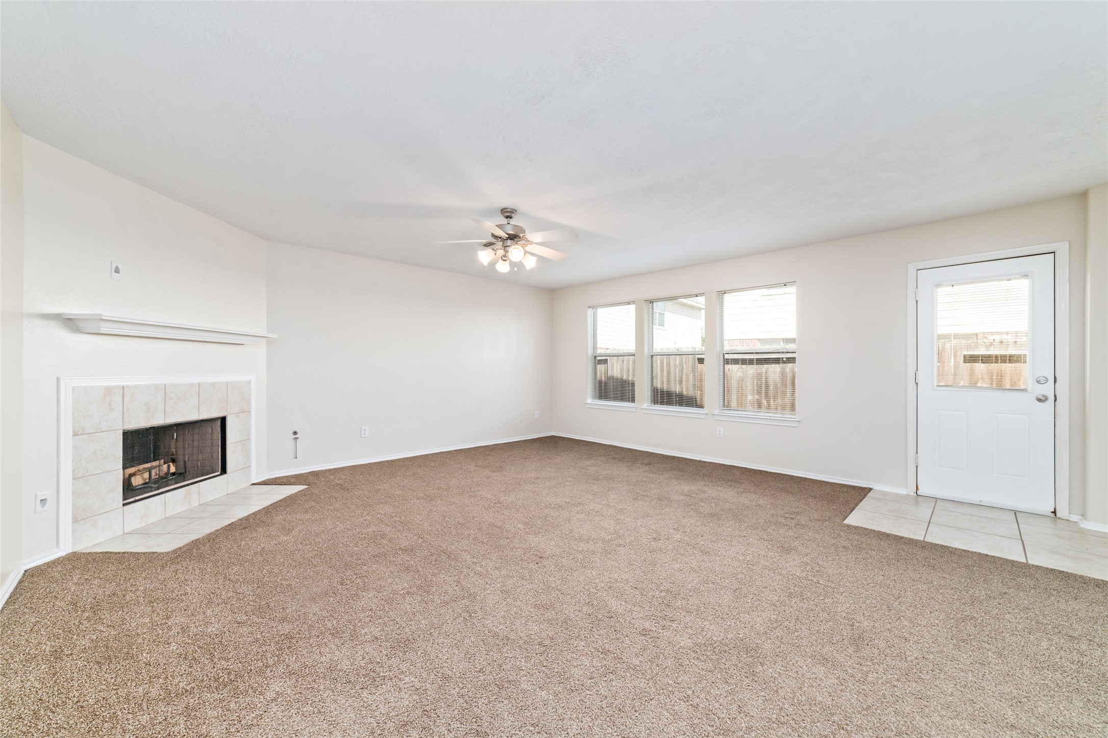 12615 Egret Hill Court Property Photo 6