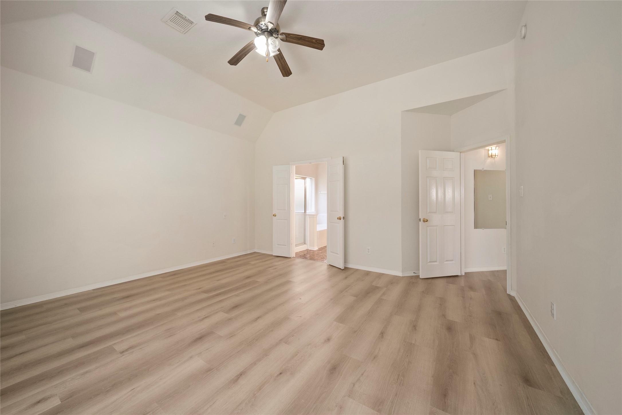20422 Knolls Spring Trail Property Photo 11