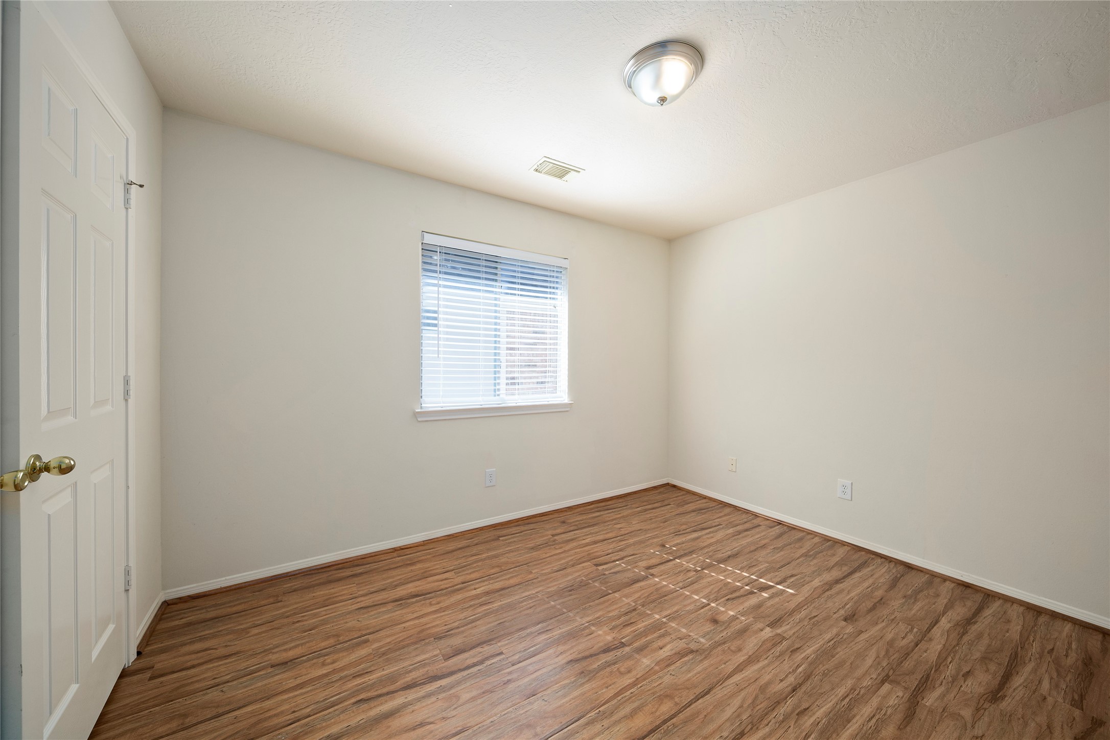 20422 Knolls Spring Trail Property Photo 17