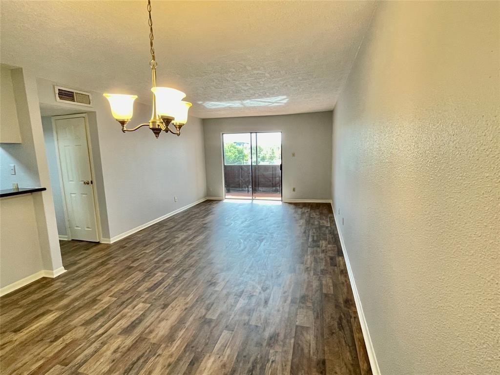 3025 Walnut Bend Lane 38 Property Photo 4