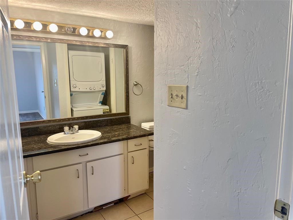 3025 Walnut Bend Lane 38 Property Photo 10