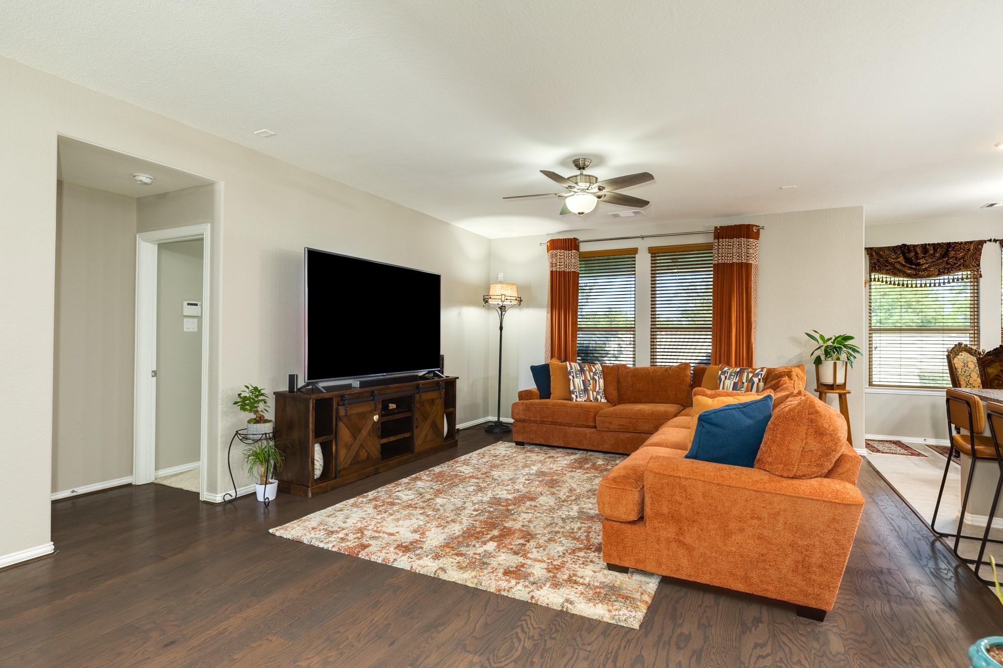 2337 Olive Forest Lane Property Photo 8