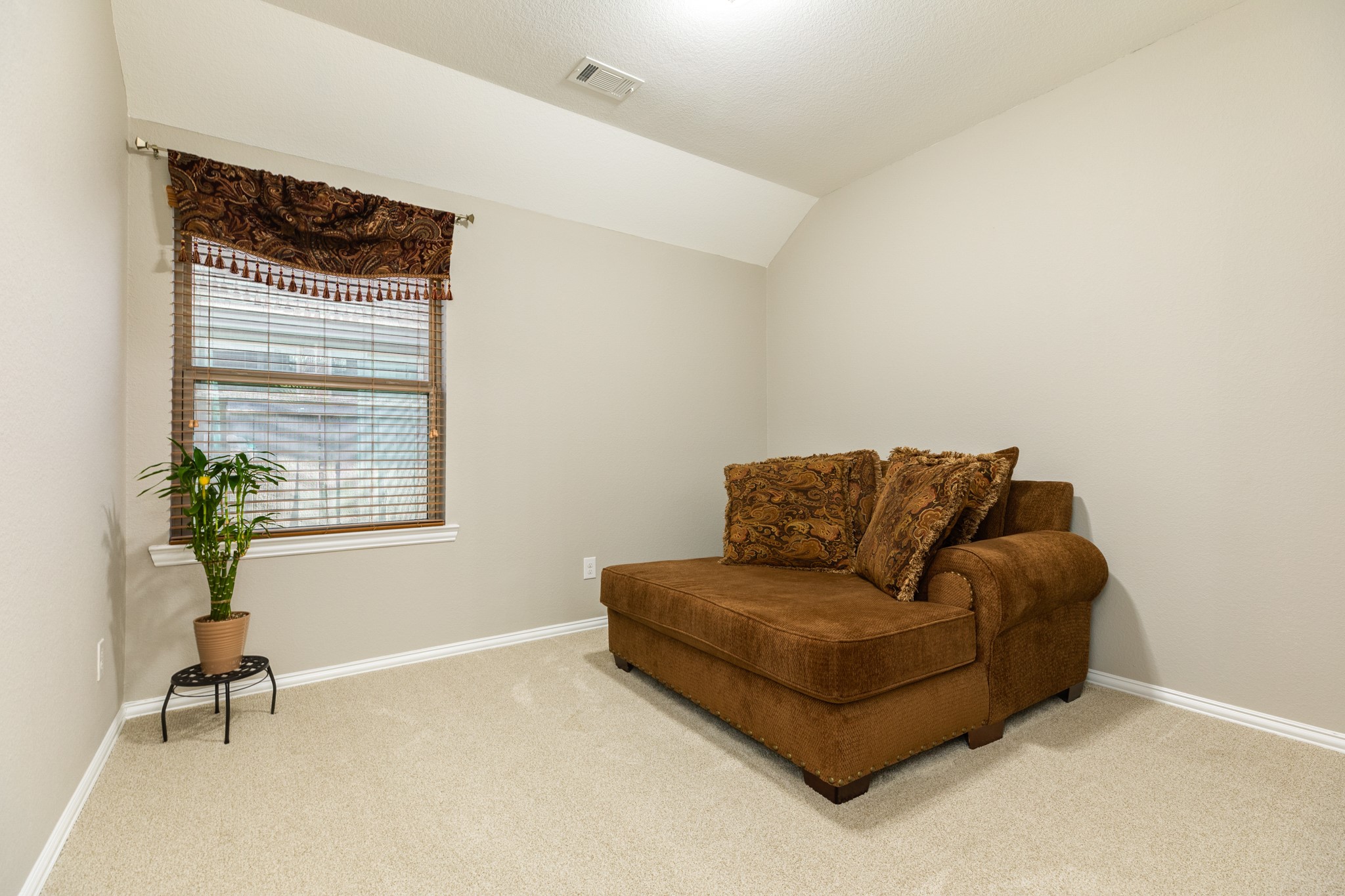 2337 Olive Forest Lane Property Photo 15