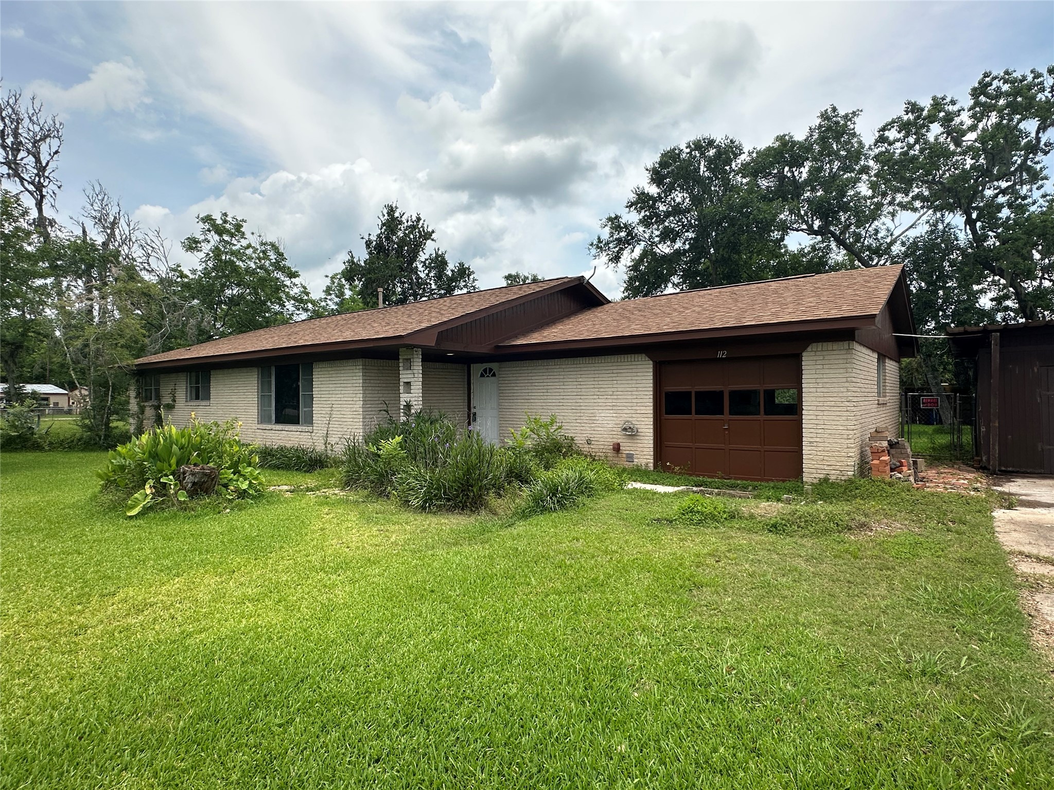112 Raven Street Property Photo 1