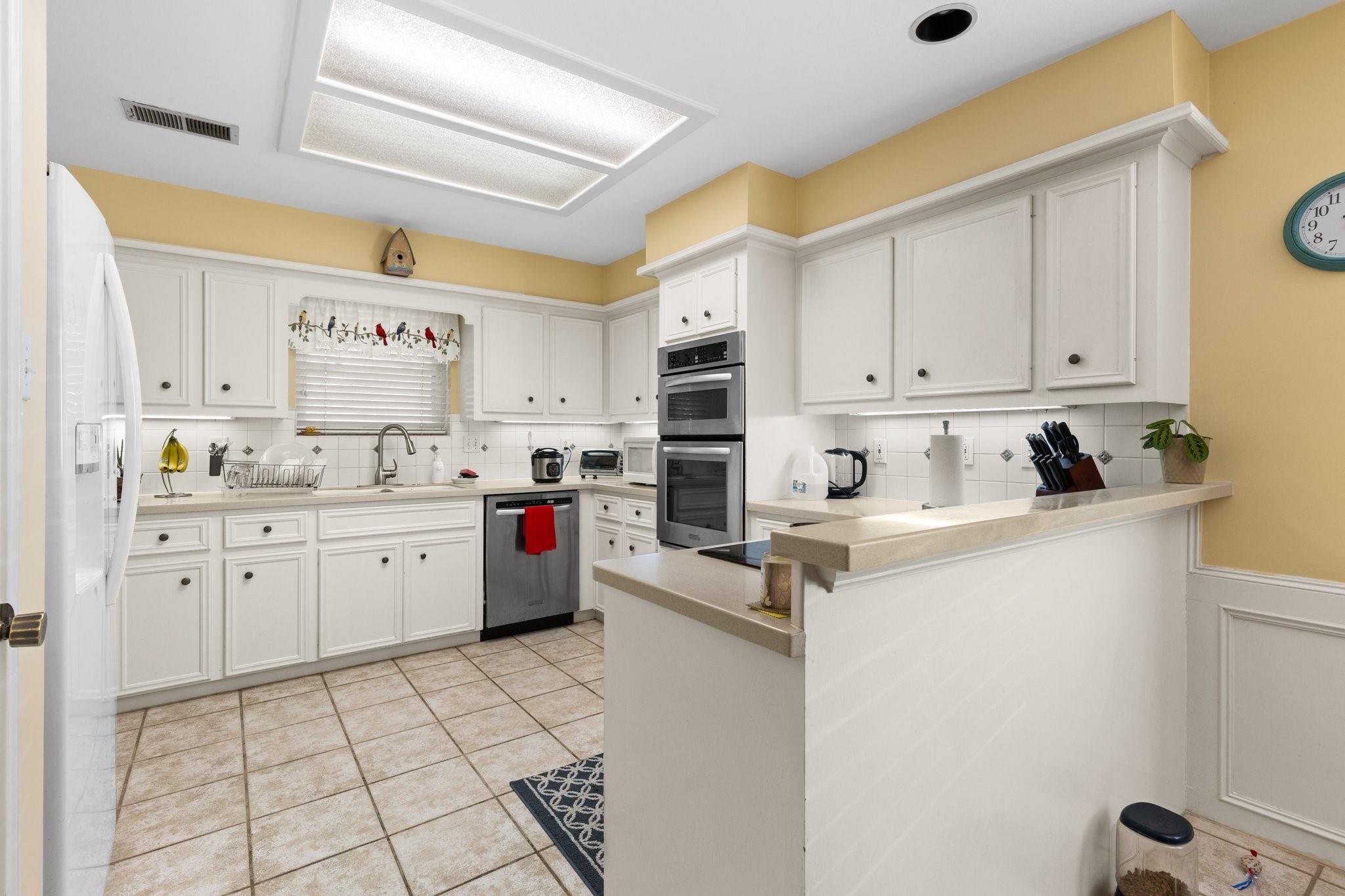 5602 Fountainbridge Lane Property Photo 9