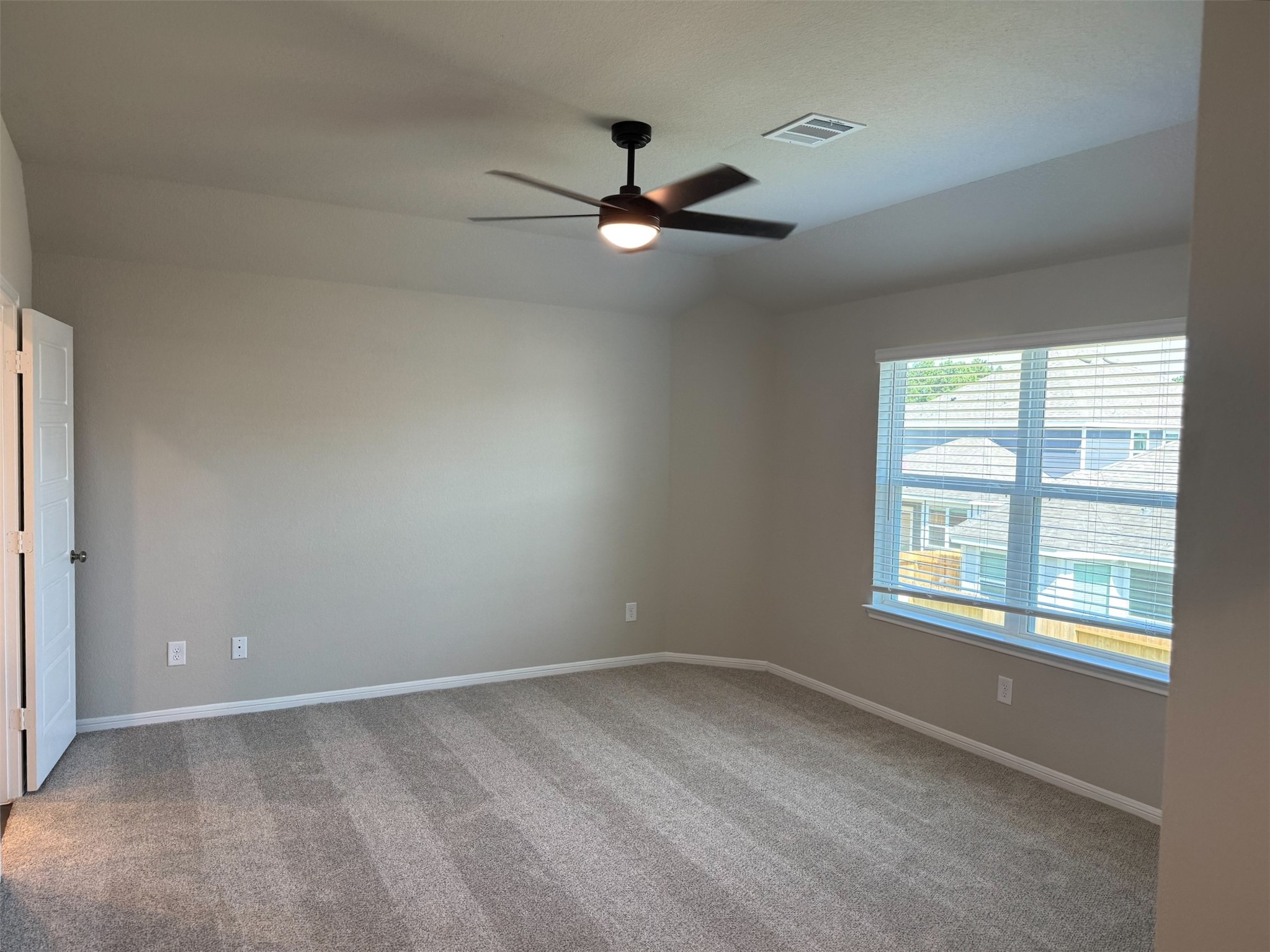 2352 Pipefish Drive Property Photo 5