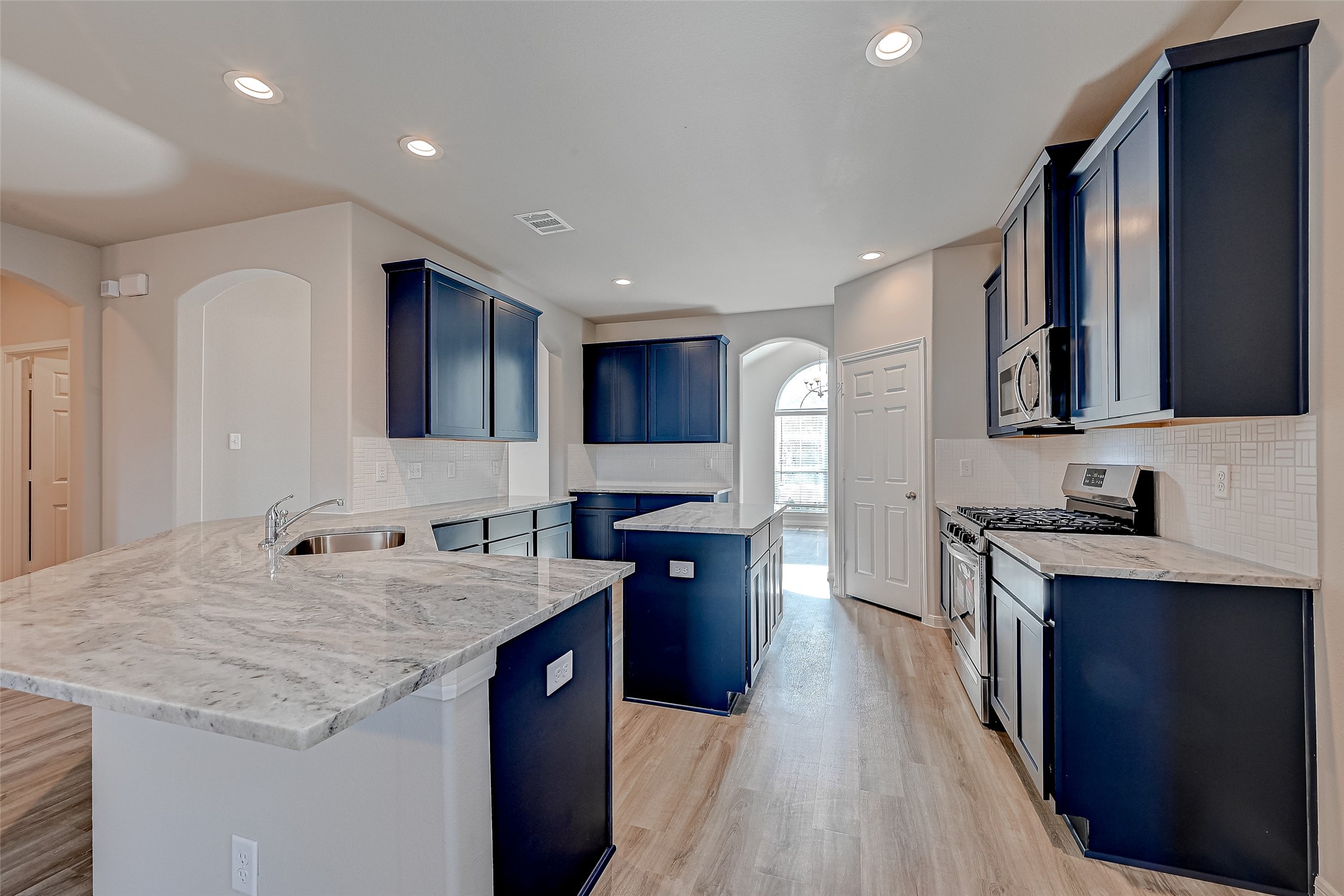 21927 Oia Island Drive Property Photo 17
