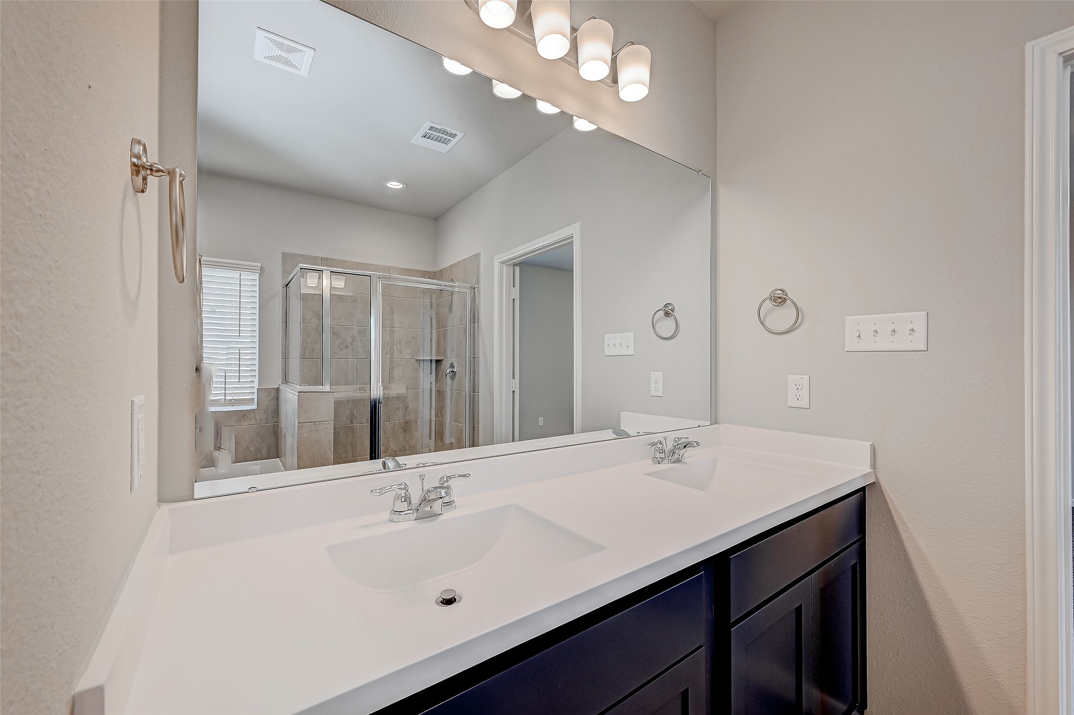 21927 Oia Island Drive Property Photo 32
