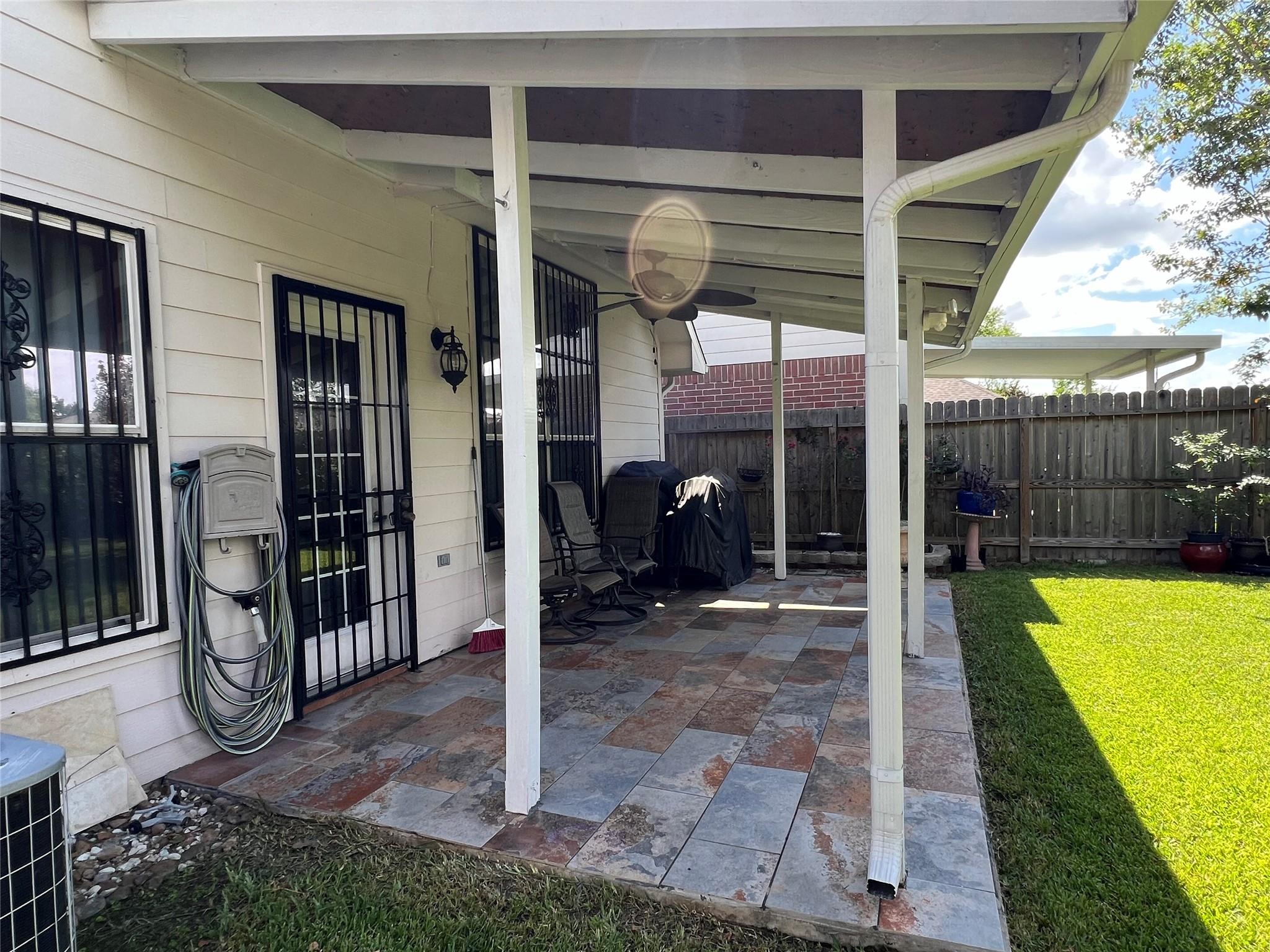 13706 Maximos Drive Property Photo 37
