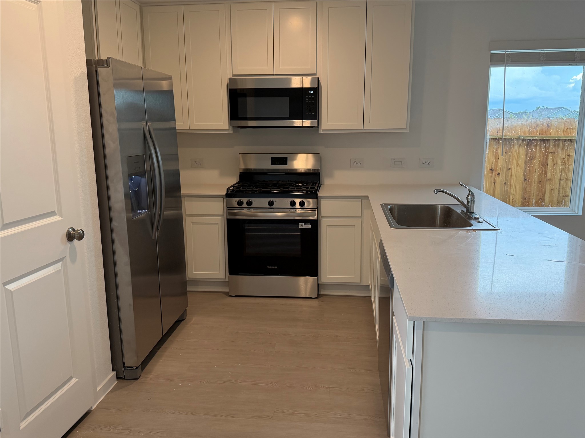 1306 Wharton Lakes Boulevard Property Photo 8