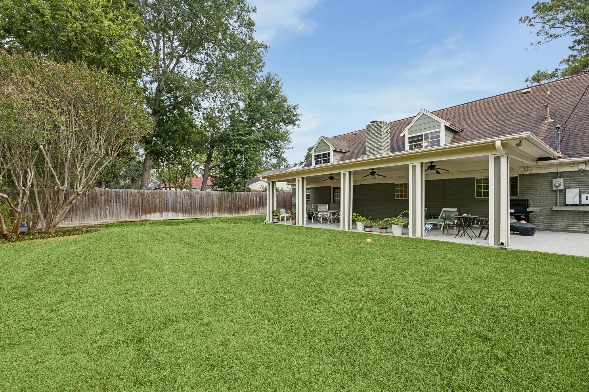 6023 Beaudry Drive Property Photo 3