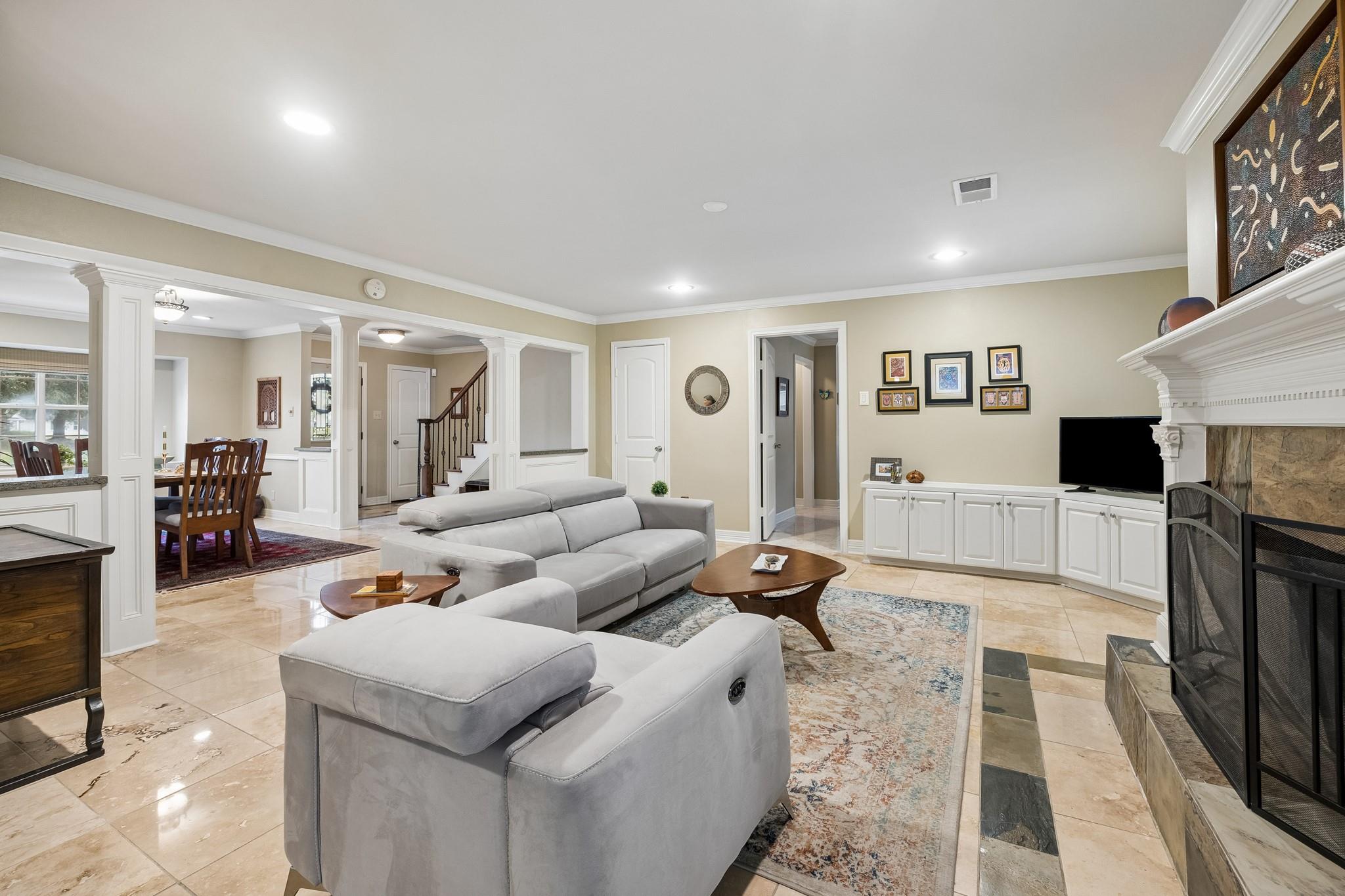 6023 Beaudry Drive Property Photo 9