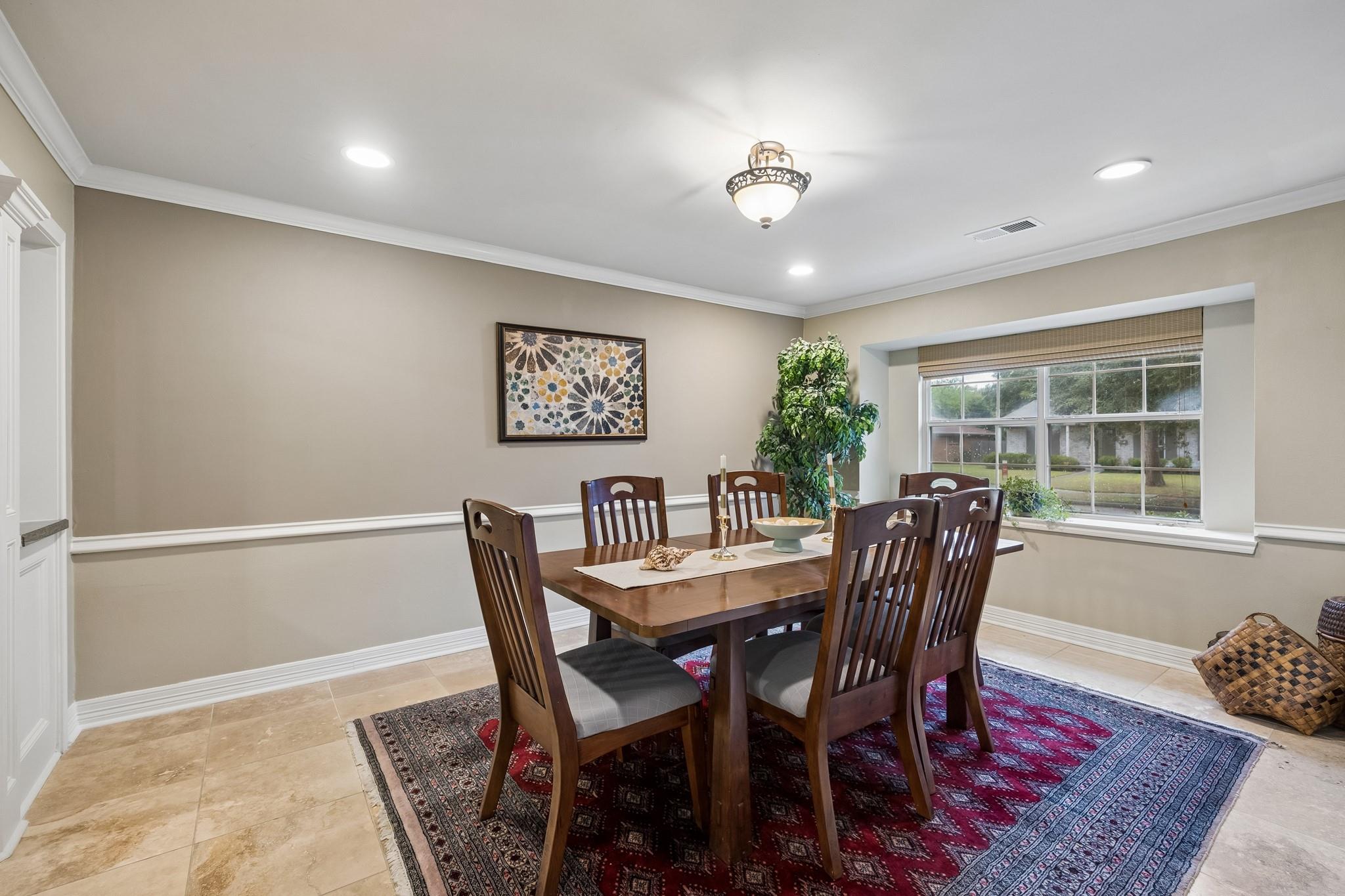 6023 Beaudry Drive Property Photo 10