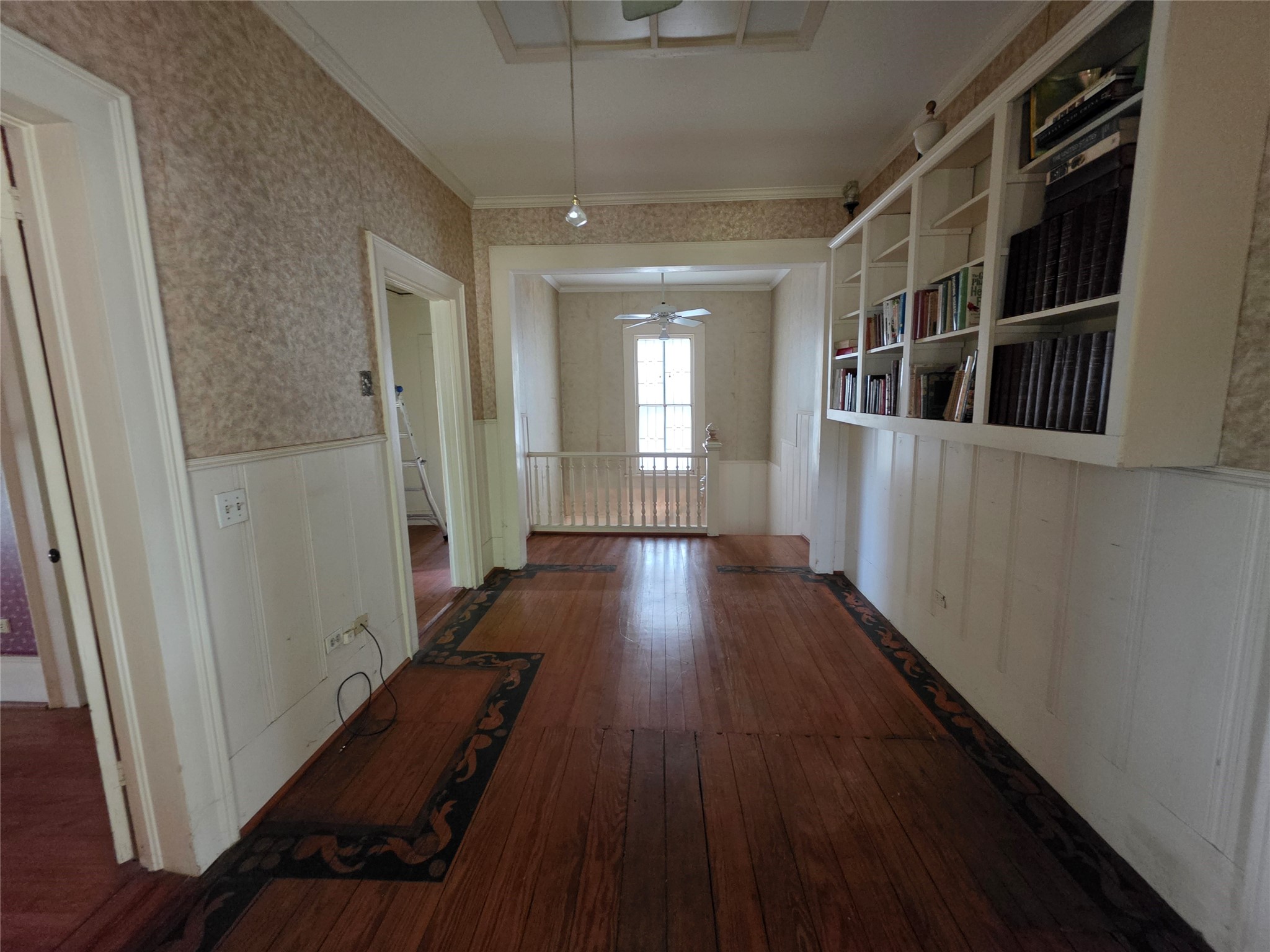 815 E Washington Avenue Property Photo 4