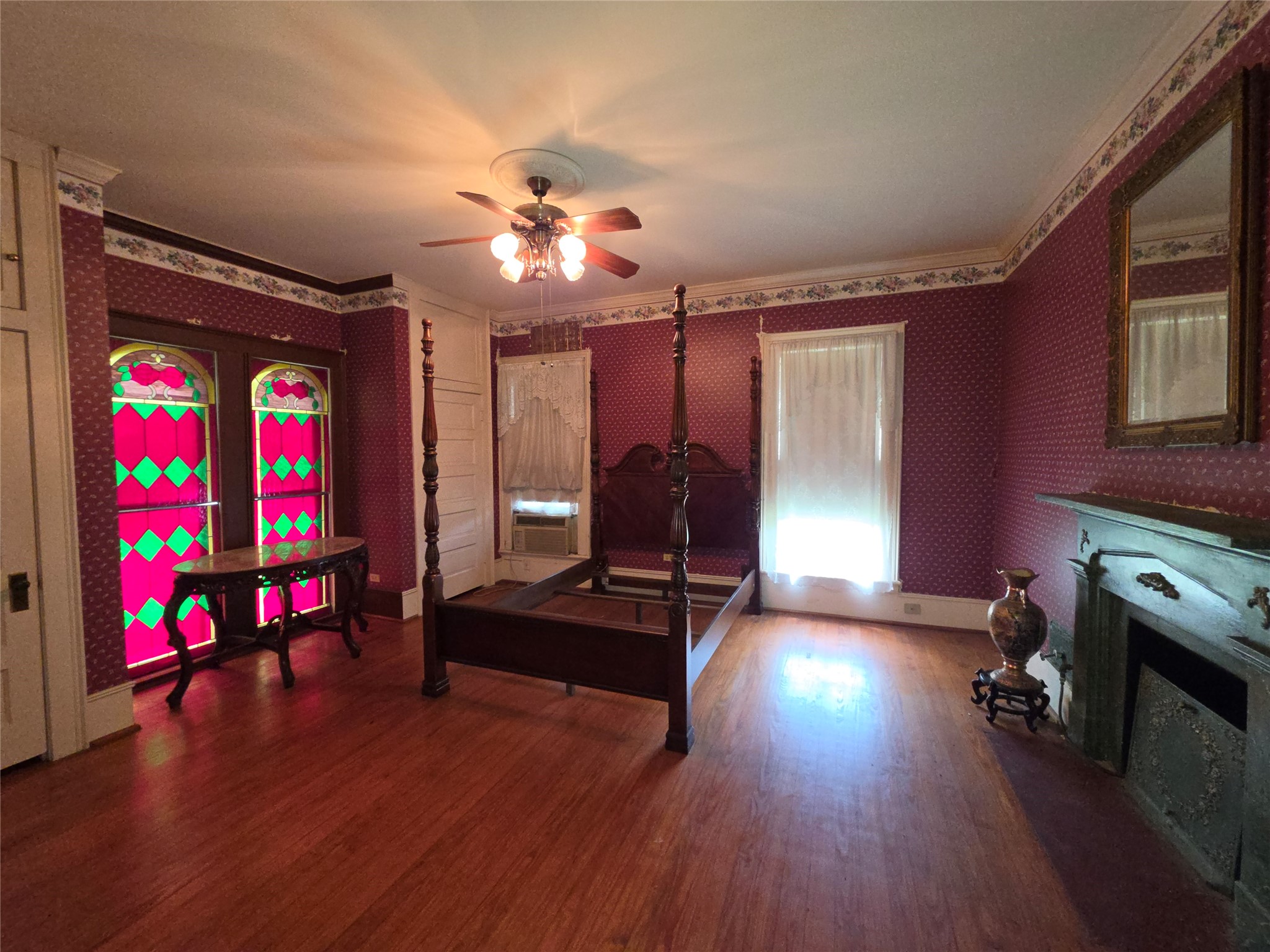 815 E Washington Avenue Property Photo 8