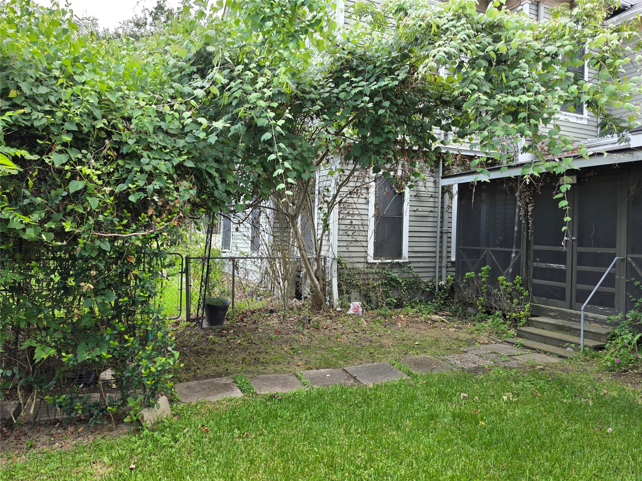 815 E Washington Avenue Property Photo 14