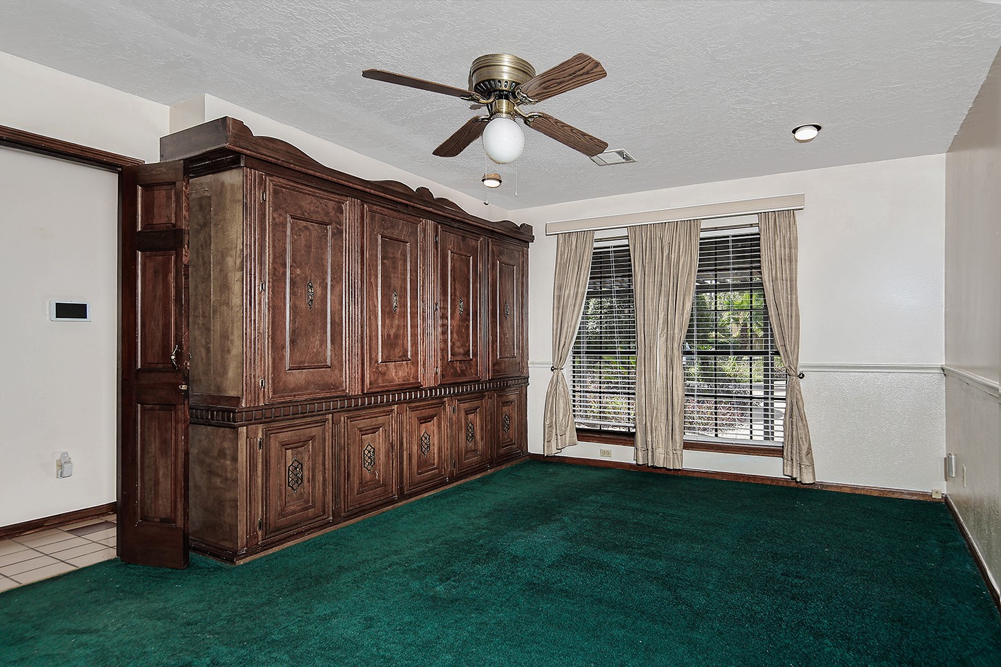 319 S Rivershire Drive Property Photo 19