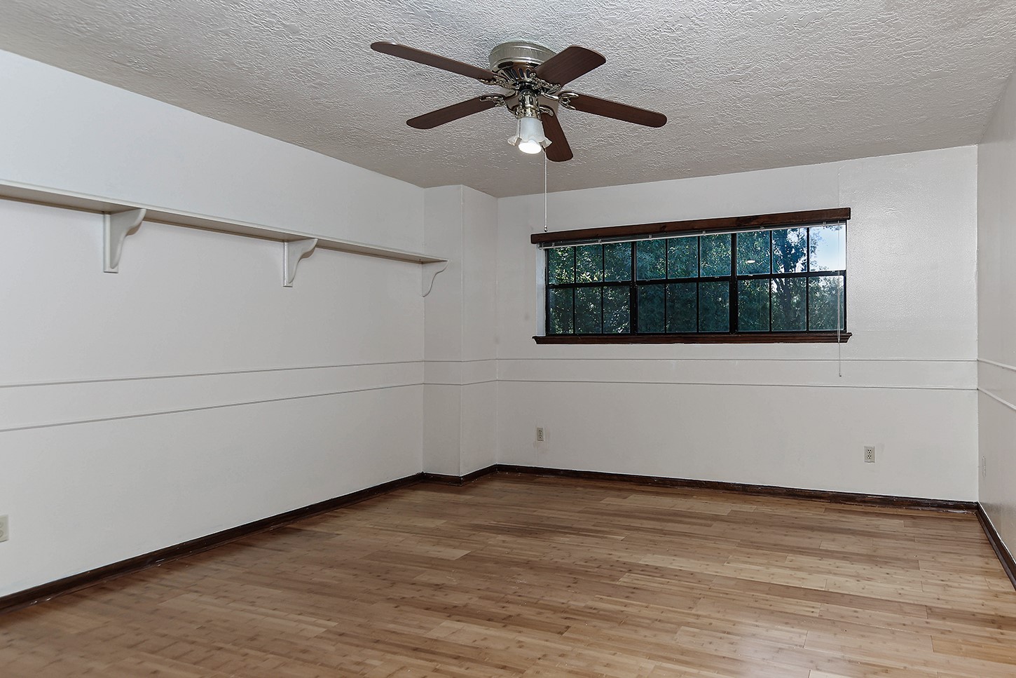 319 S Rivershire Drive Property Photo 20