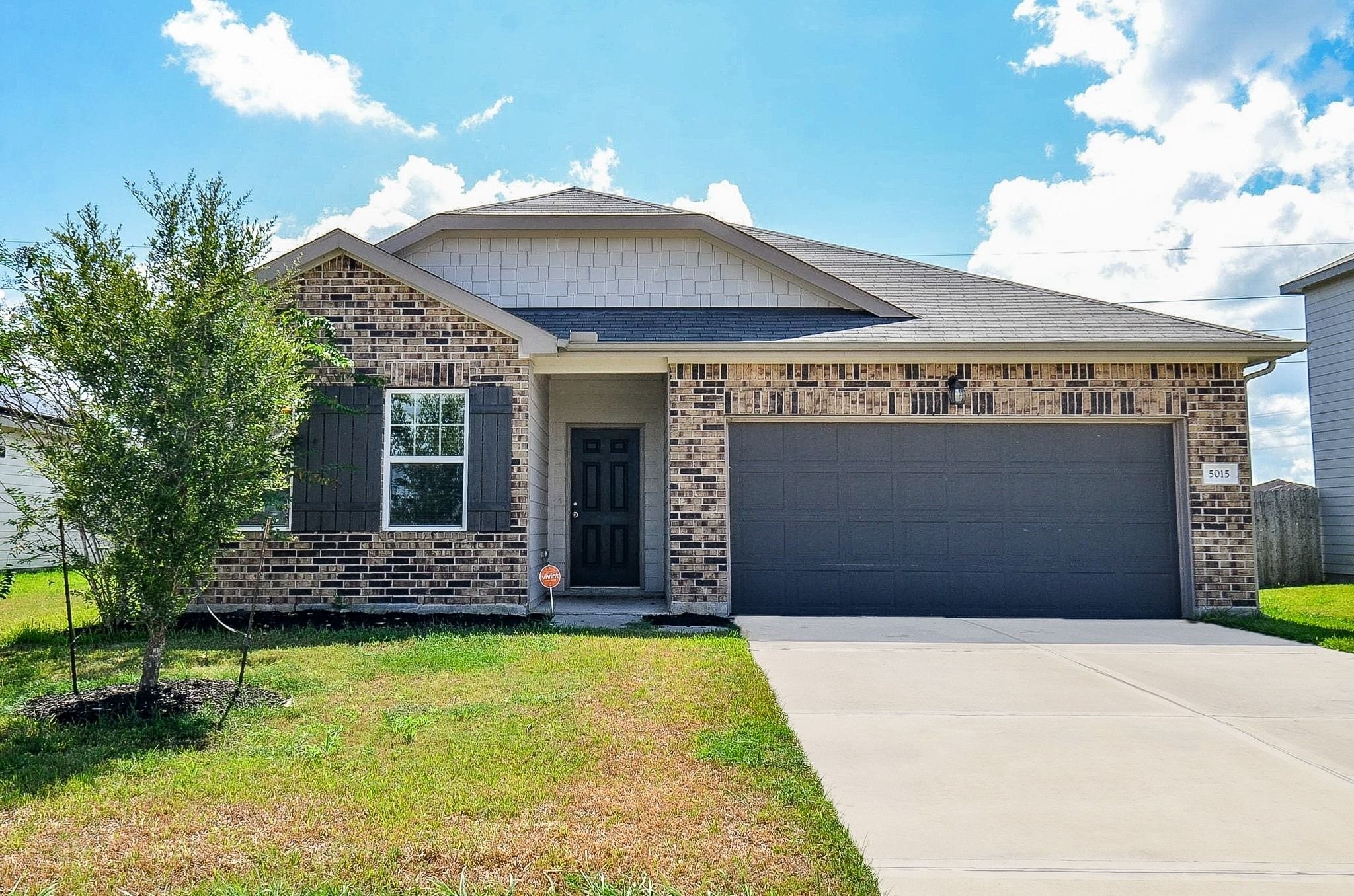 5015 Highland Springs Drive Property Photo 1