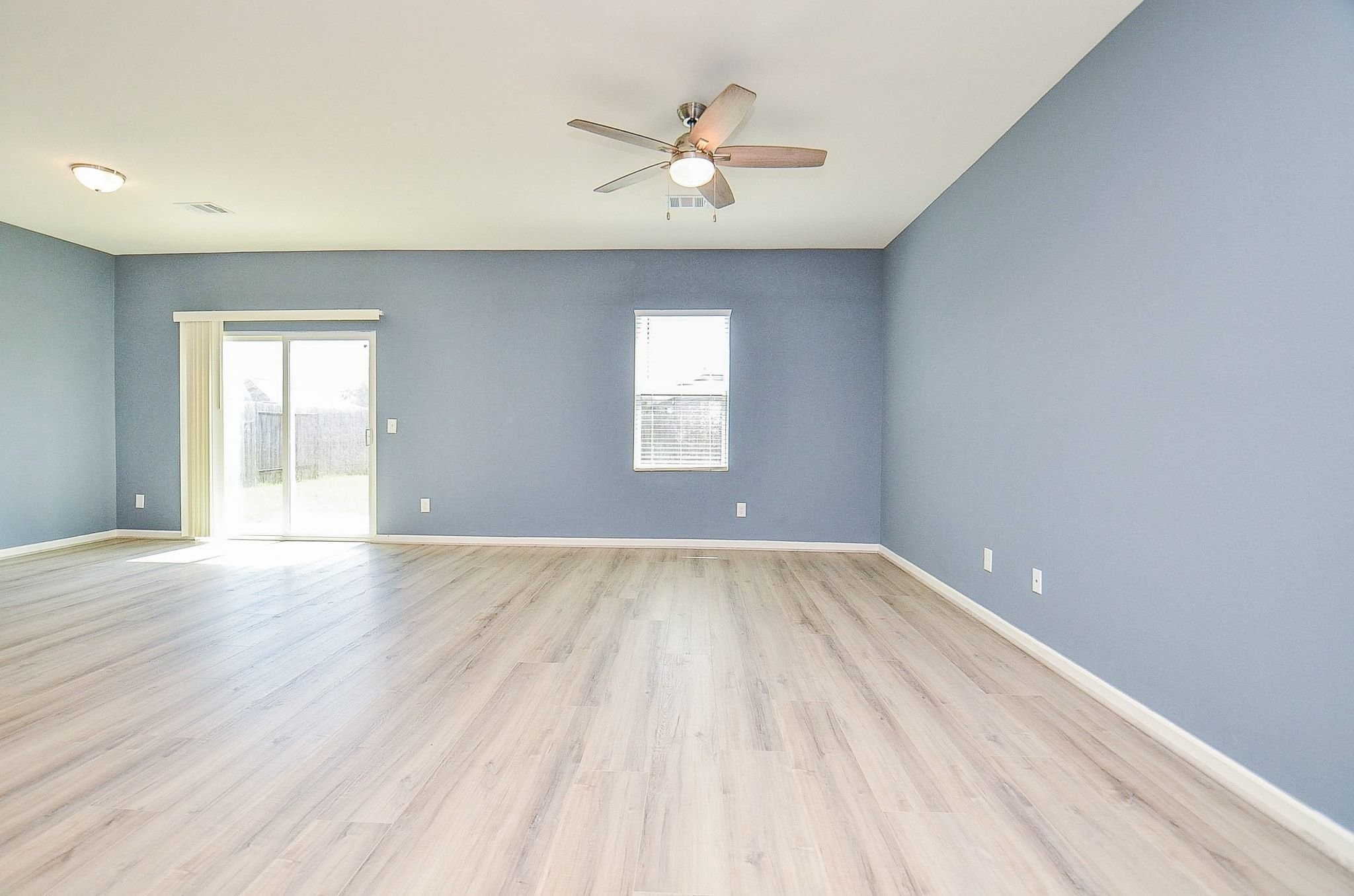 5015 Highland Springs Drive Property Photo 4