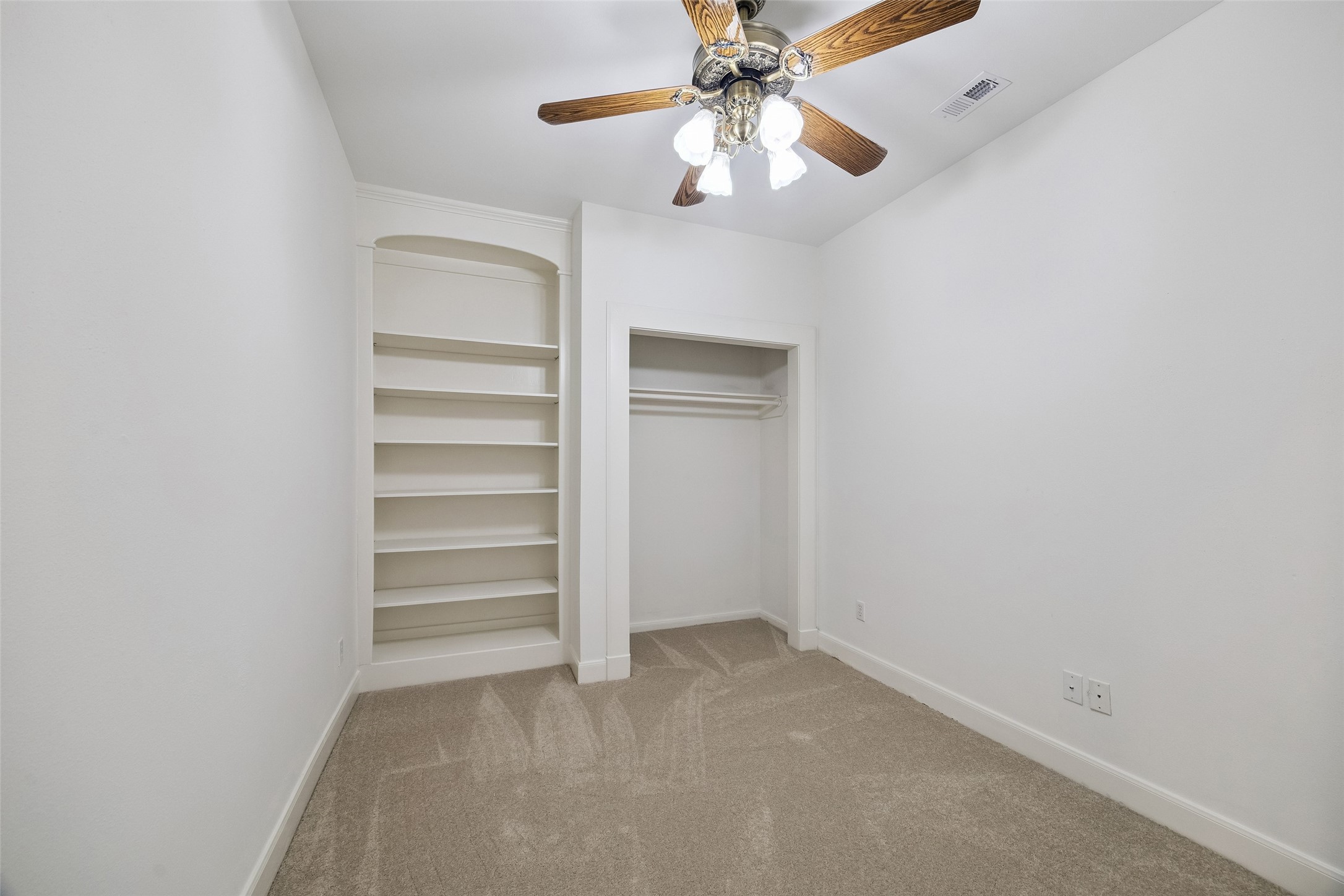 112 Detering Street Property Photo 16