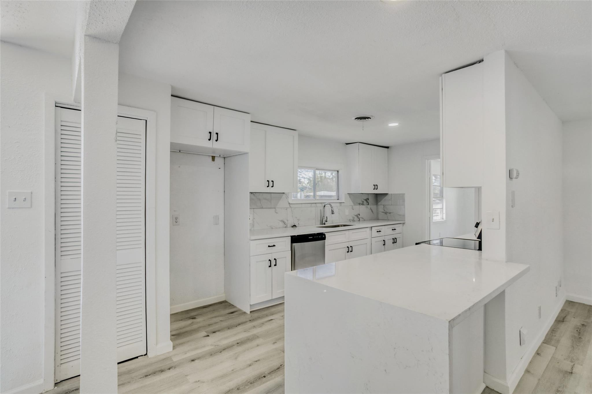4843 Bricker Street, Houston Tx 77033 Property Photo 9