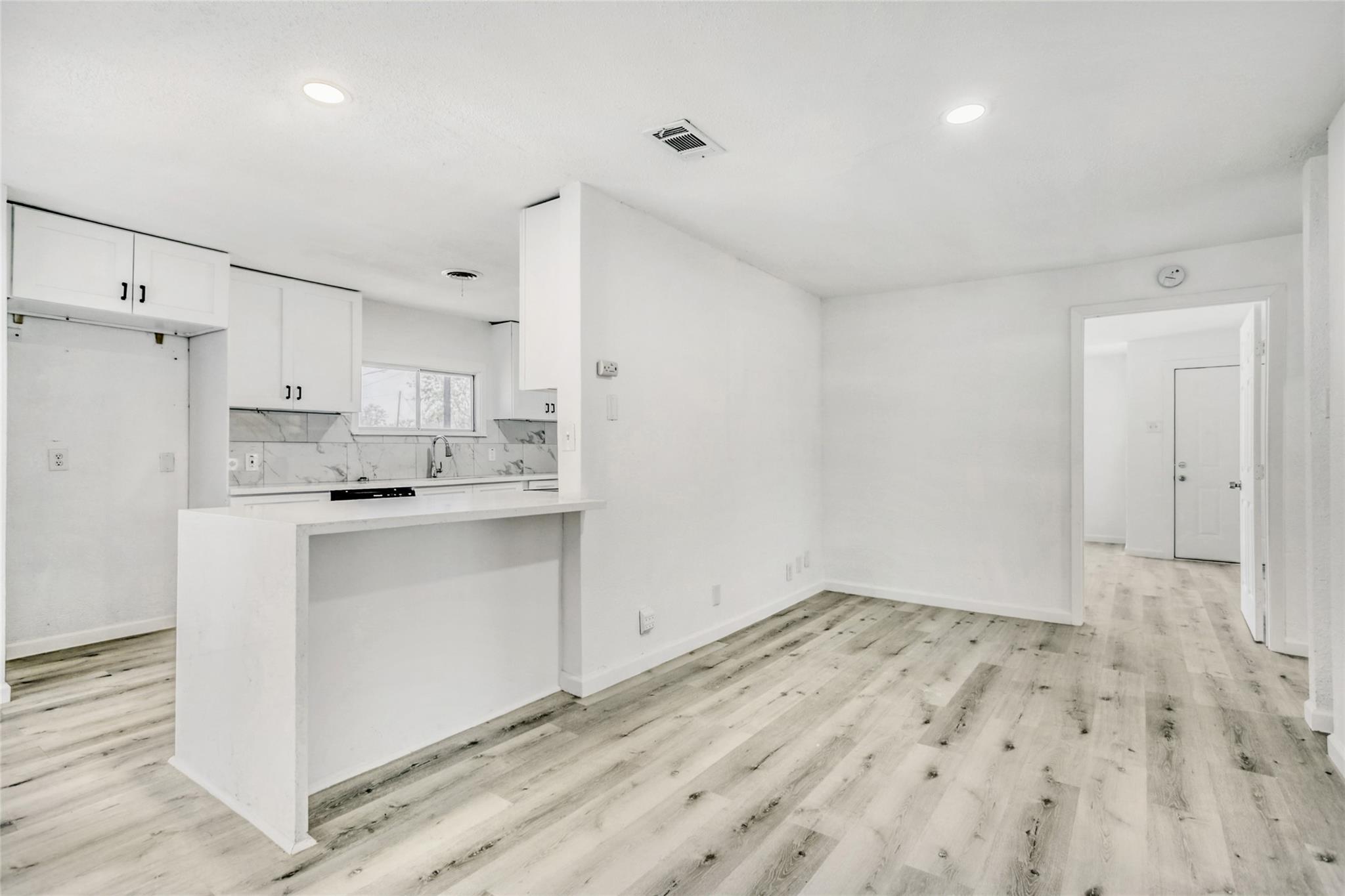 4843 Bricker Street, Houston Tx 77033 Property Photo 13
