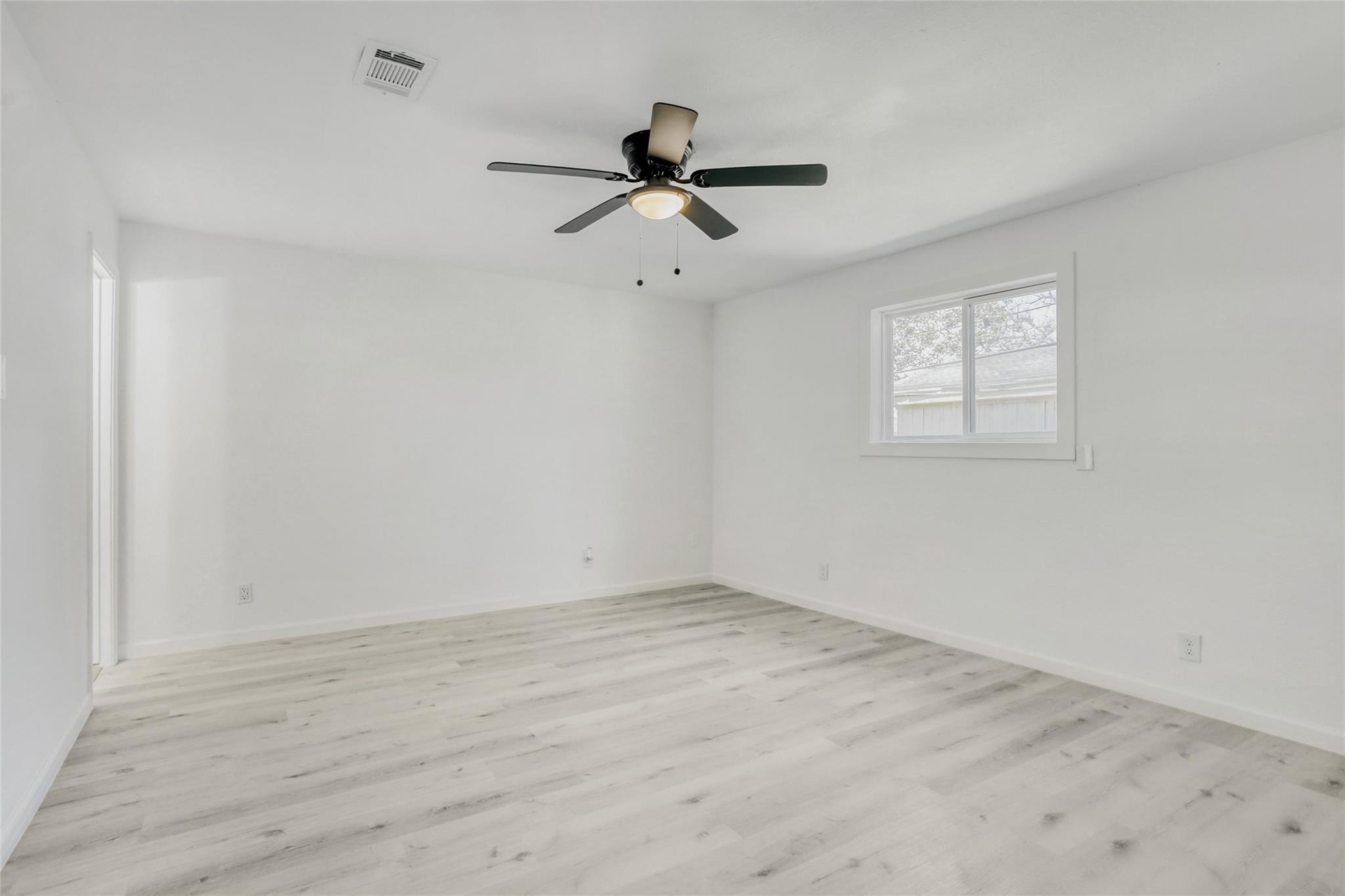 4843 Bricker Street, Houston Tx 77033 Property Photo 15