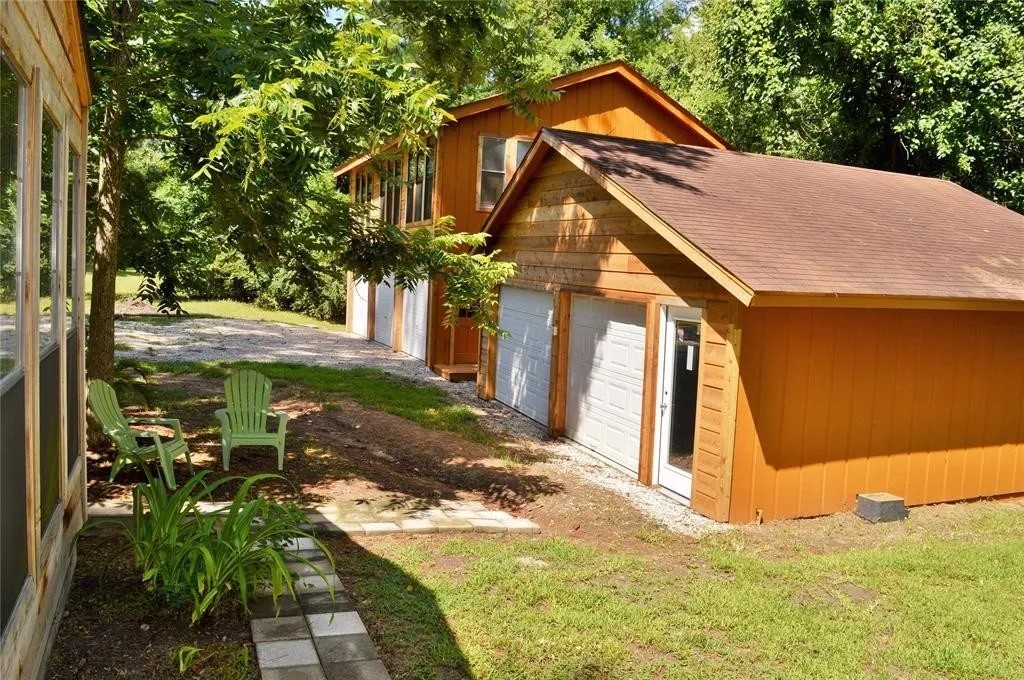 40 Pine Shadows Lane Property Photo 18