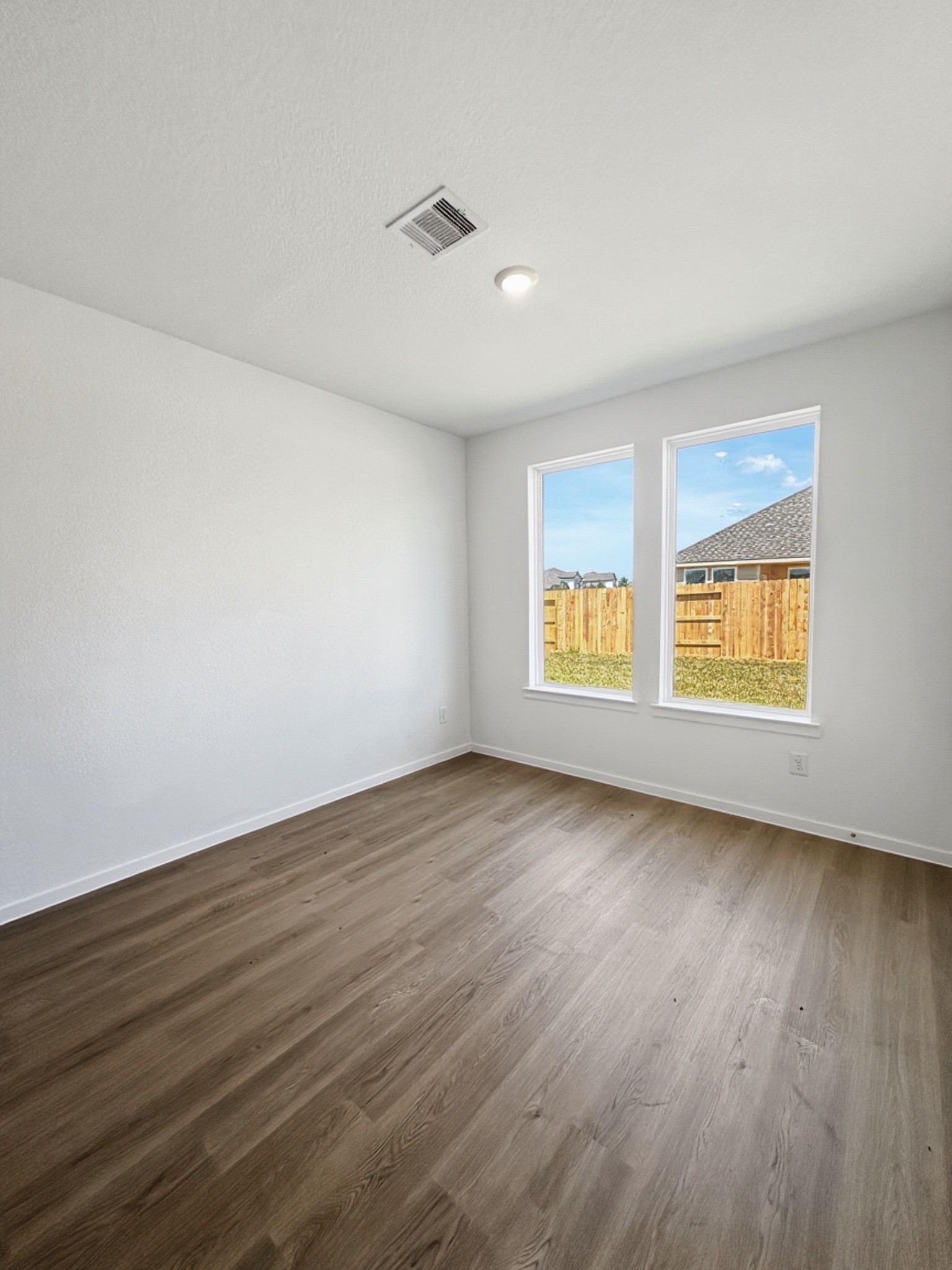 3230 Coral Bluff Drive Property Photo 12