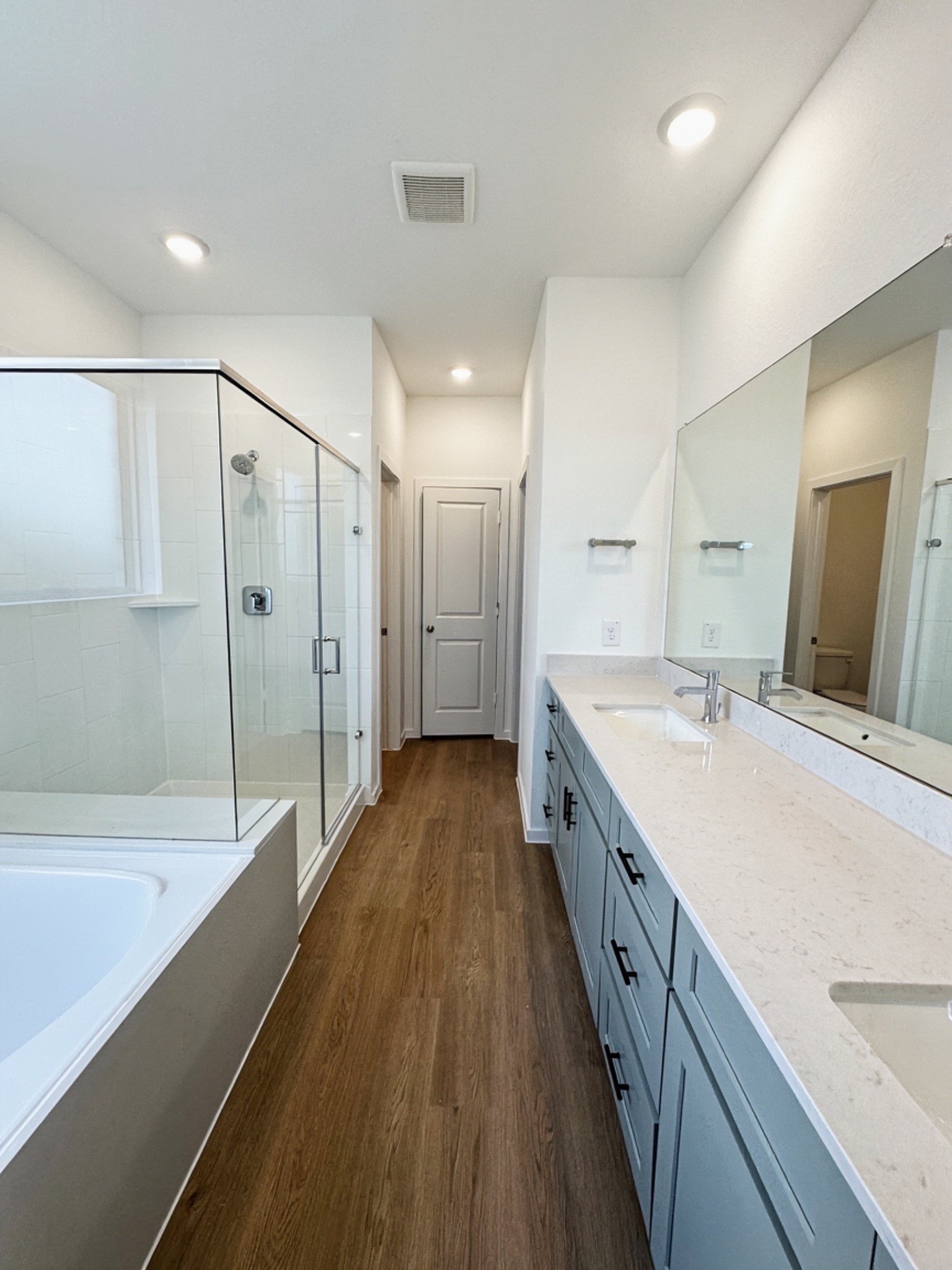3230 Coral Bluff Drive Property Photo 17