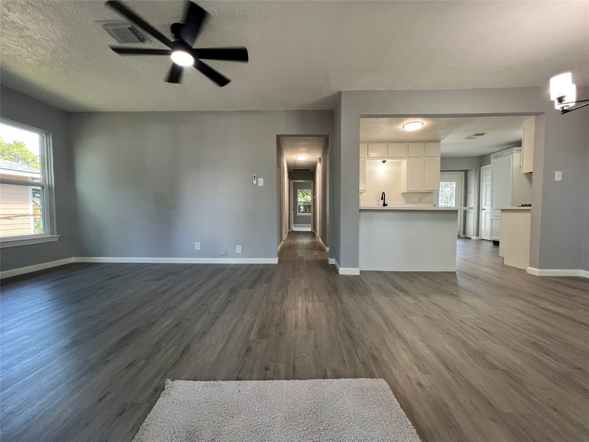 607 Ogilvie Street Property Photo 5
