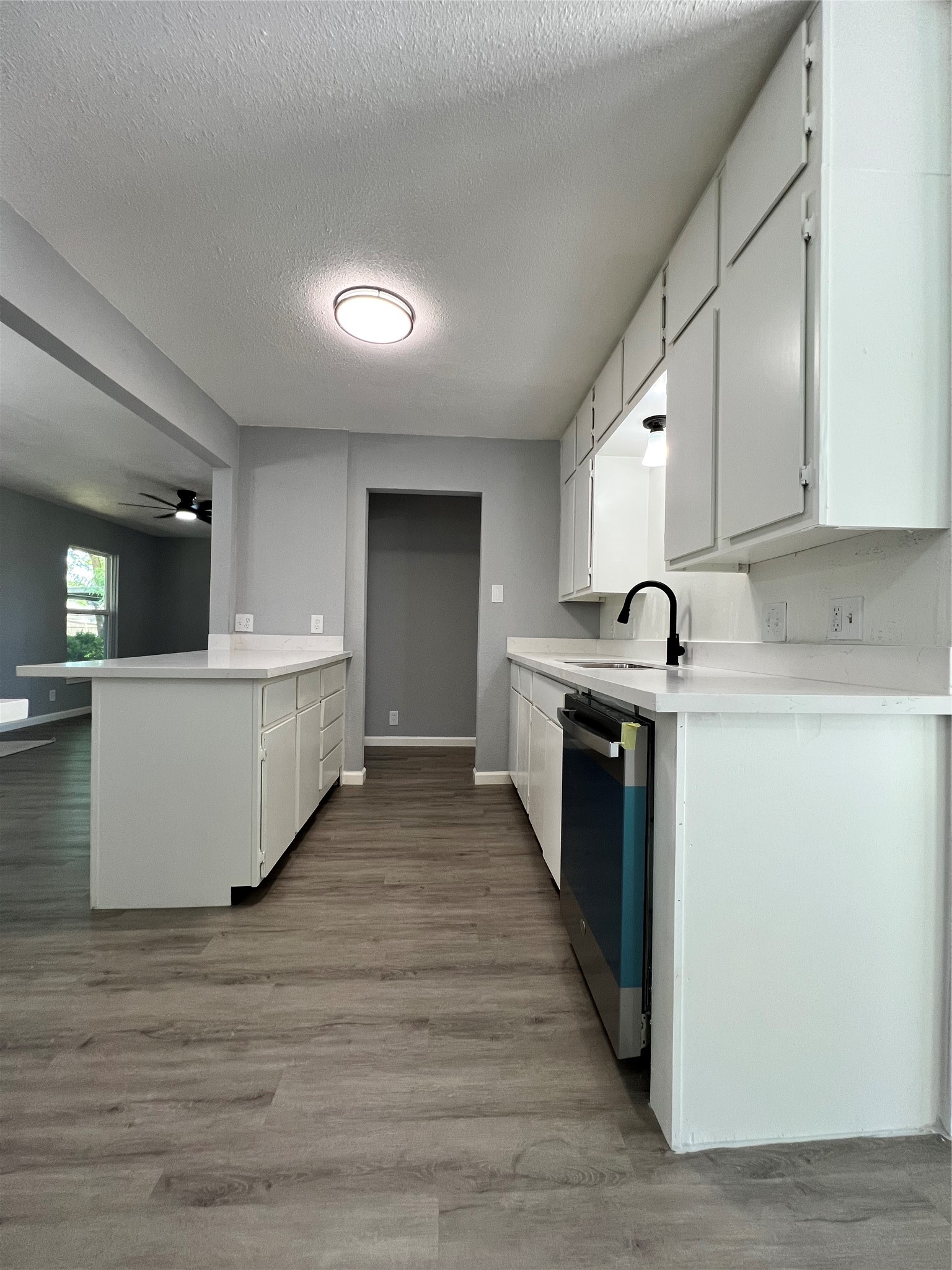 607 Ogilvie Street Property Photo 11