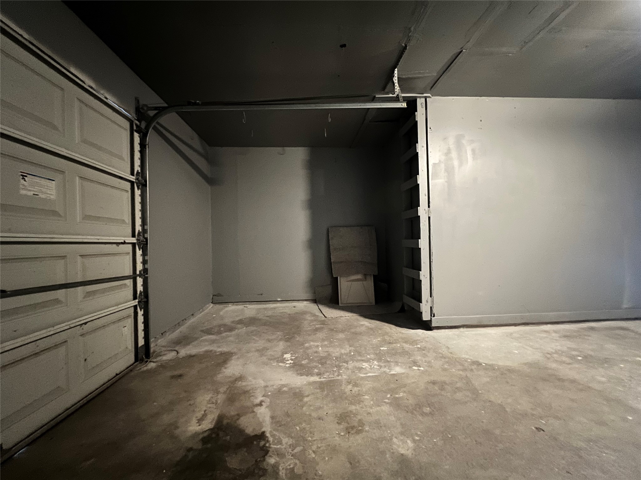 607 Ogilvie Street Property Photo 26