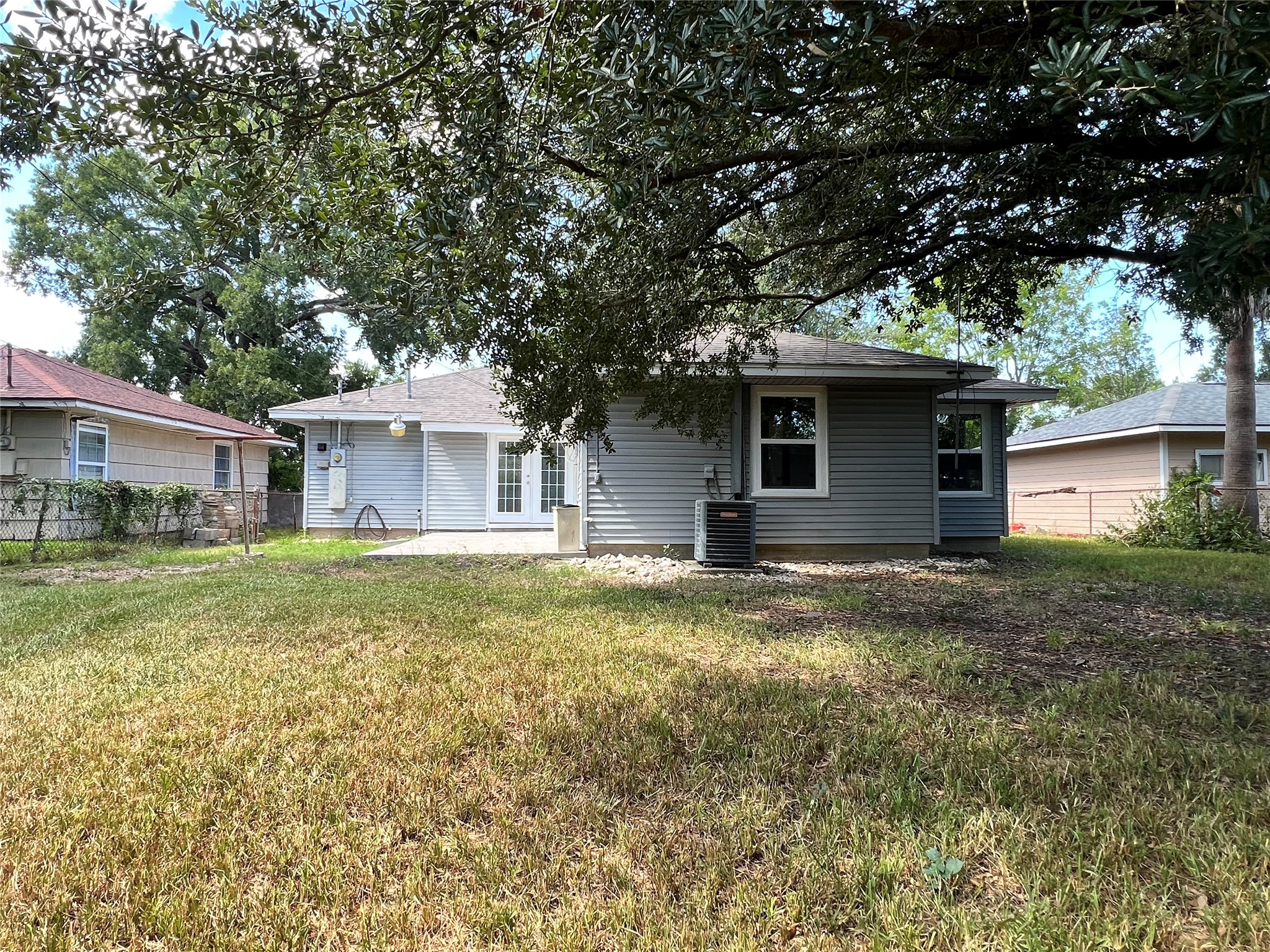 607 Ogilvie Street Property Photo 28